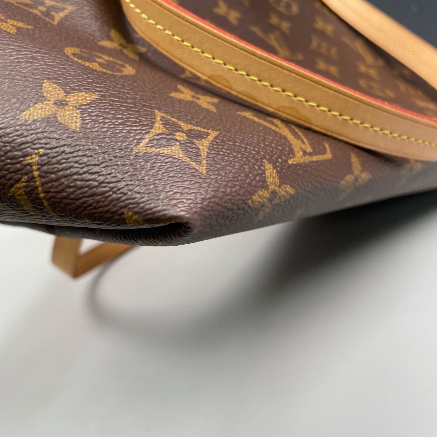 Louis Vuitton - Lena - Leather - Brown - (medium)