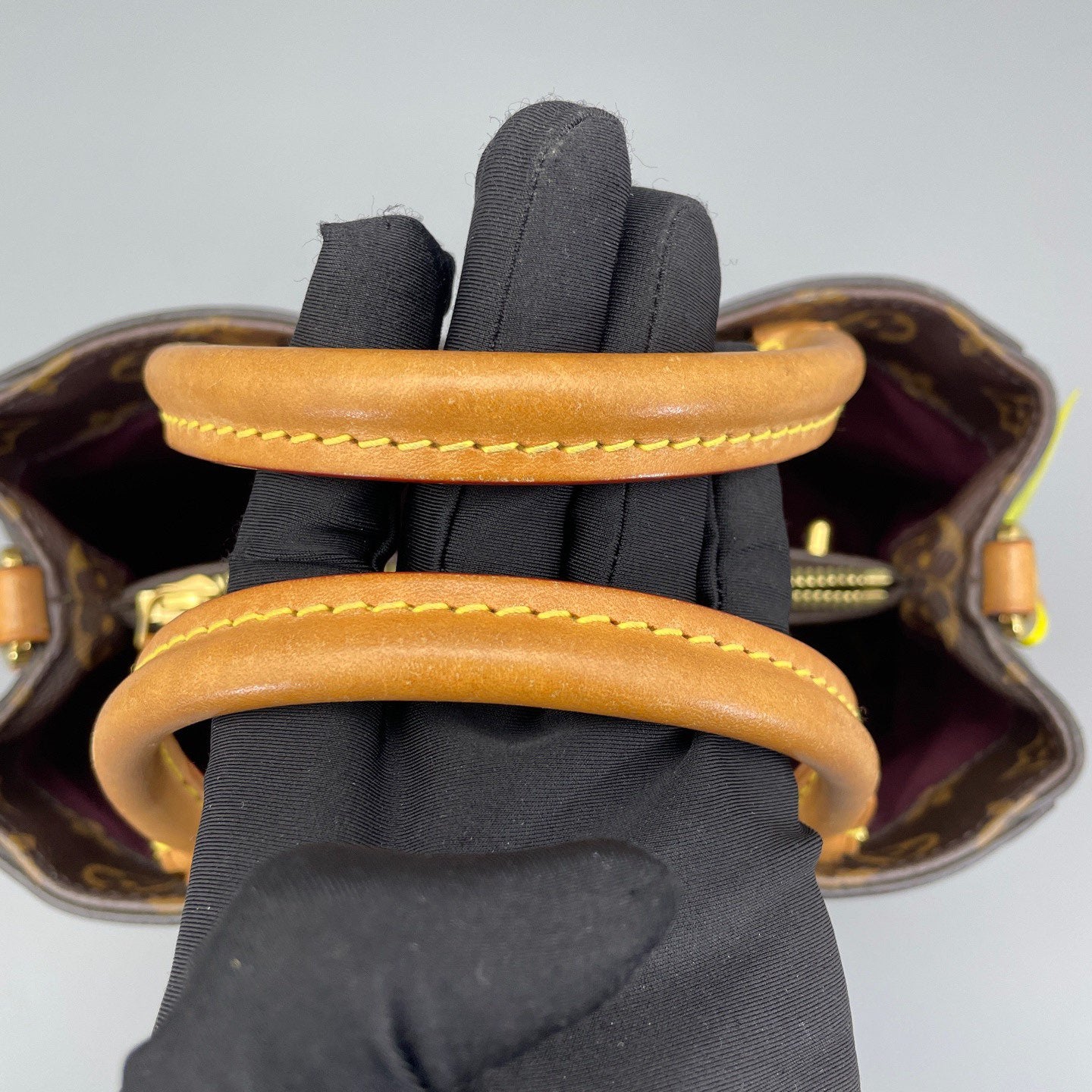 Louis Vuitton - Montaigne BB - Monogram coated canvas and Vachetta leather - Brown with Natural Tan and Gold-Tone Hardware - (Mini)
