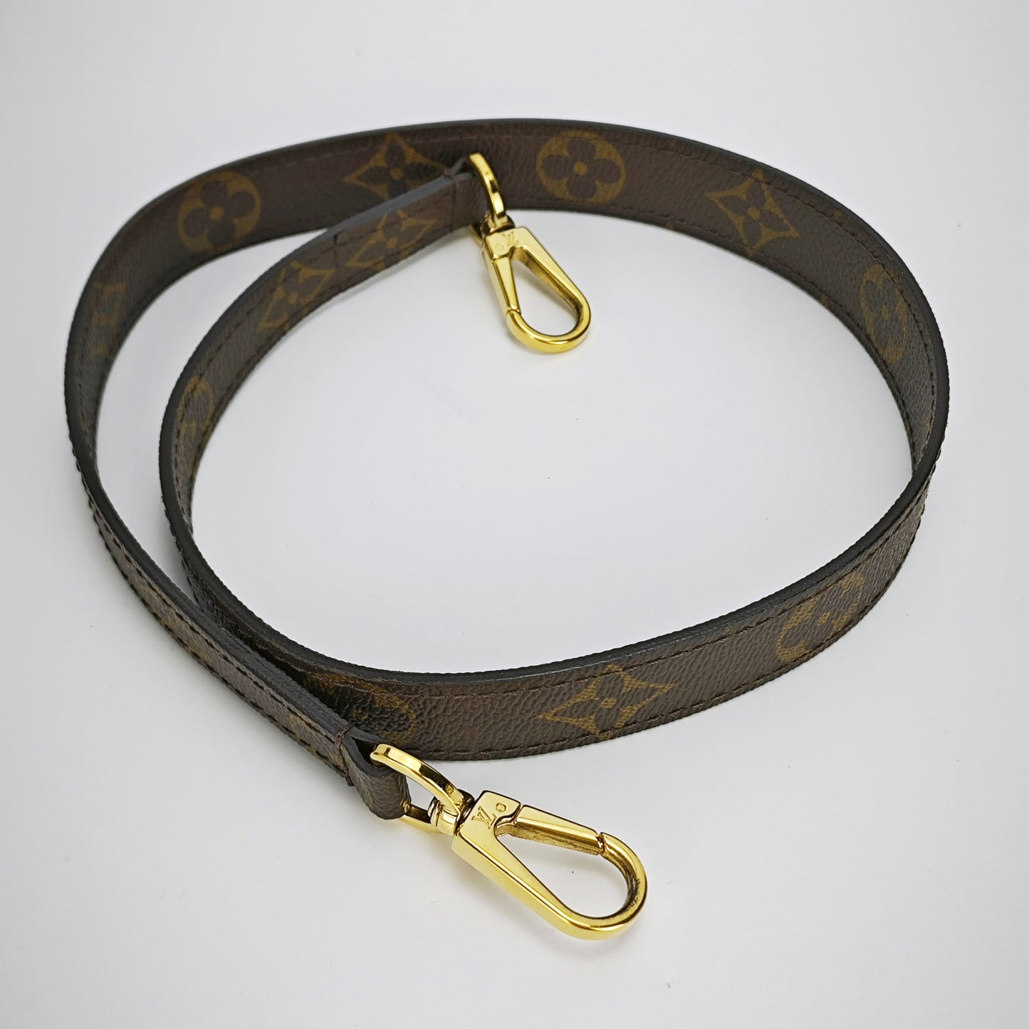 Louis Vuitton - Montaigne MM - Monogram canvas with natural cowhide leather trim - Brown - (medium)