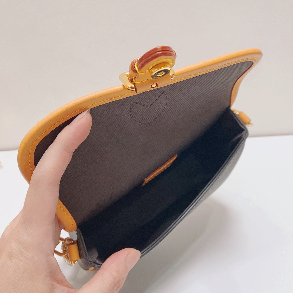 Louis Vuitton - Nano Diane - Synthetic - Brown - (mini)