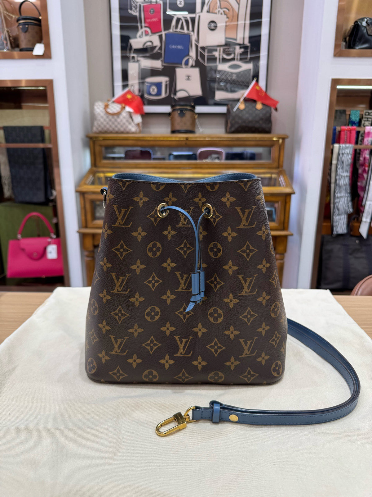 Louis Vuitton - NeoNoe - Cloth - Brown
