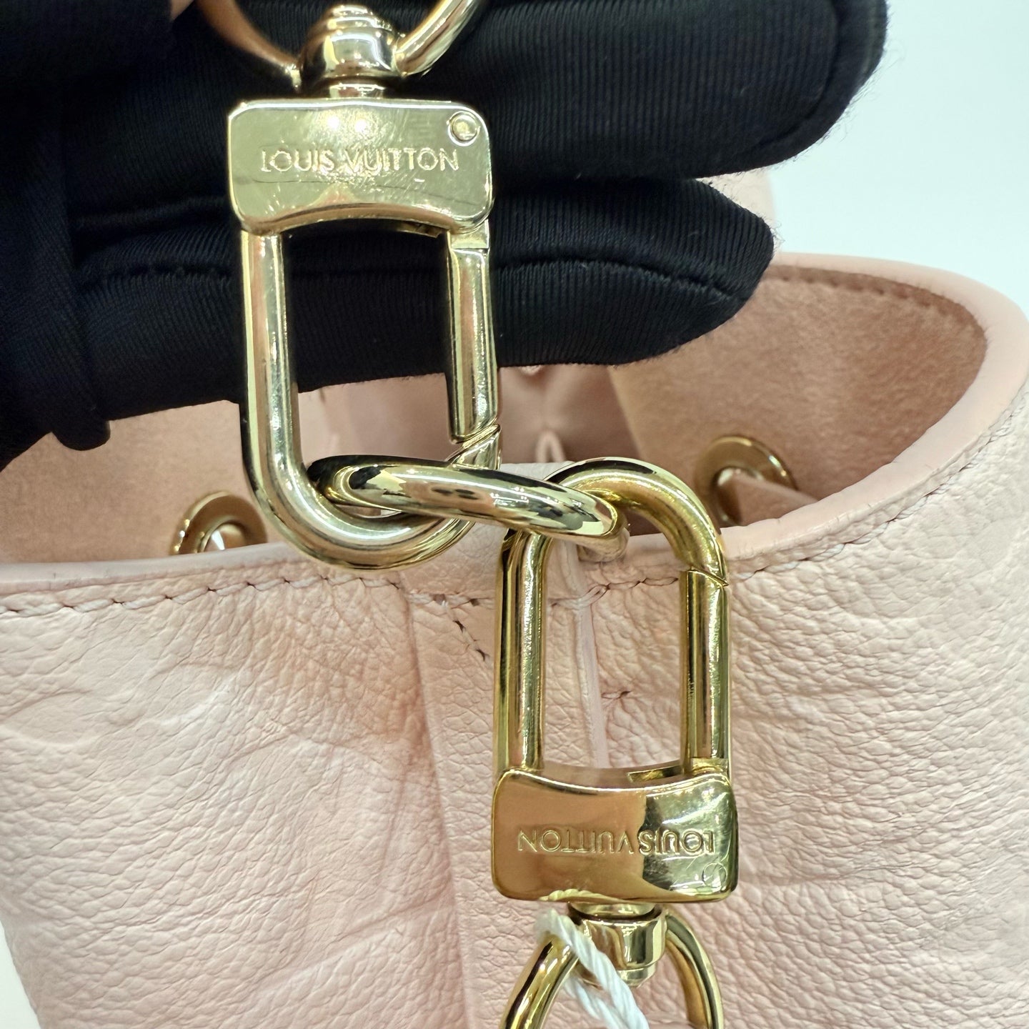 Louis Vuitton - NeoNoe - Embossed Monogram Empreinte Leather - Pink - (medium)
