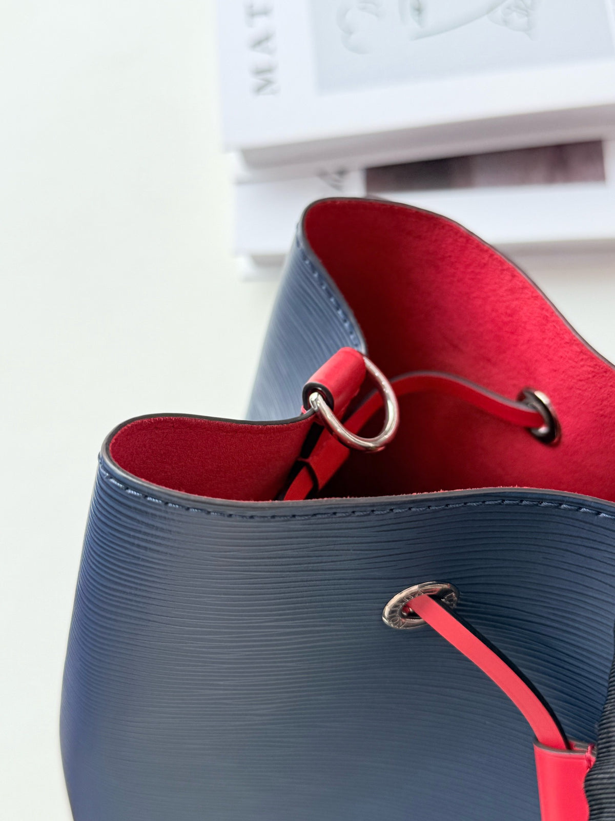 Louis Vuitton - NeoNoe - Leather - Navy - (medium)