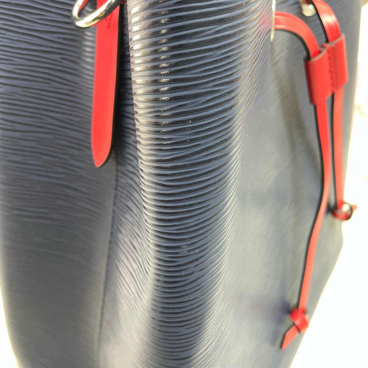 Louis Vuitton - NeoNoe - Leather - Navy - (medium)