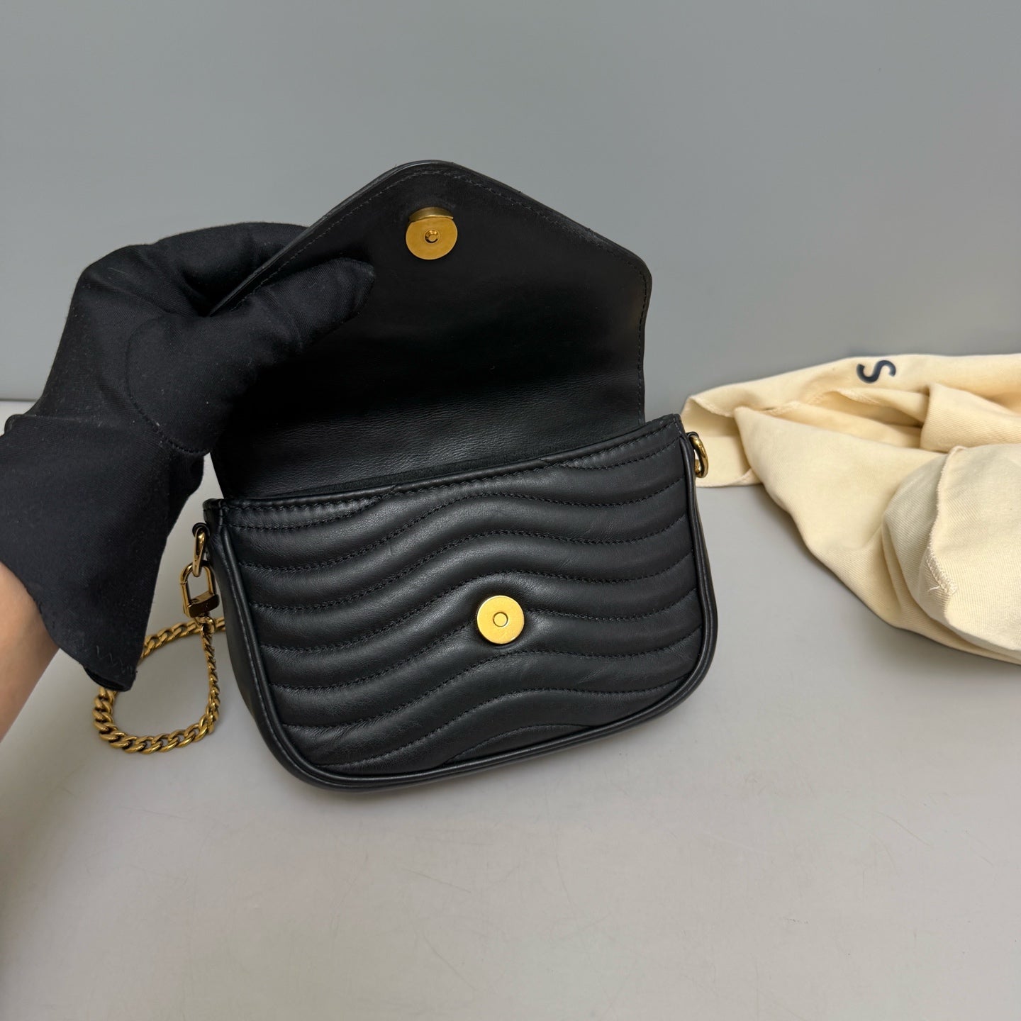 Louis Vuitton - New Wave Chain Bag PM - Leather - Black - (mini)