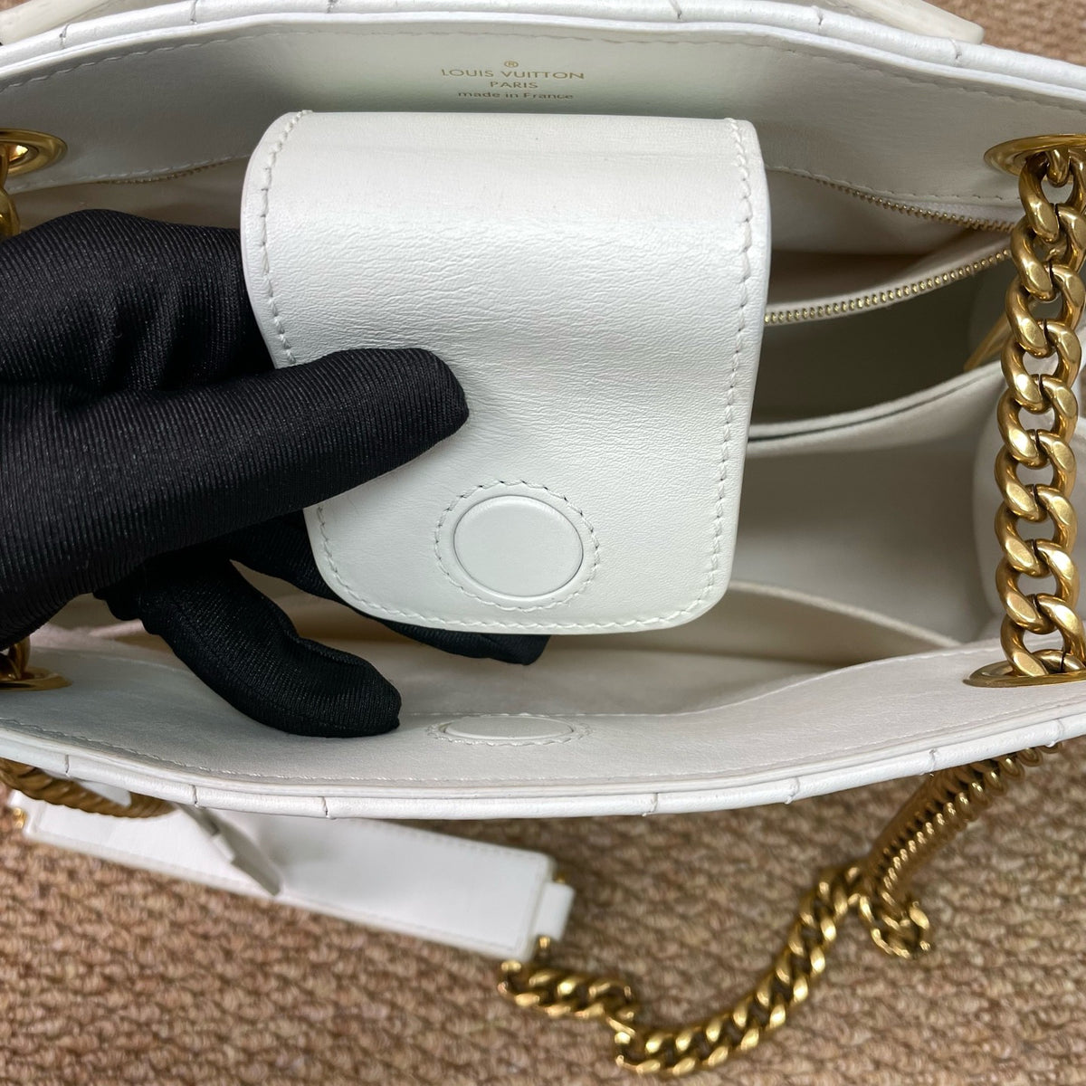 Louis Vuitton - New Wave - Leather - White