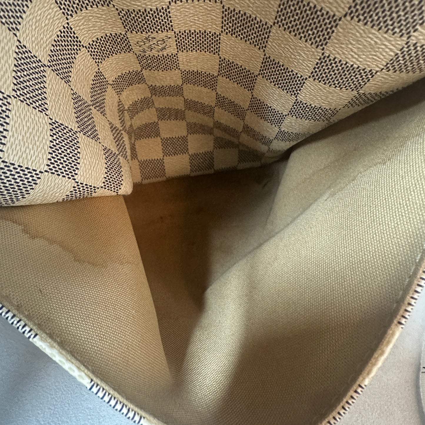 Louis Vuitton - Noé GM - Leather - White - (large)