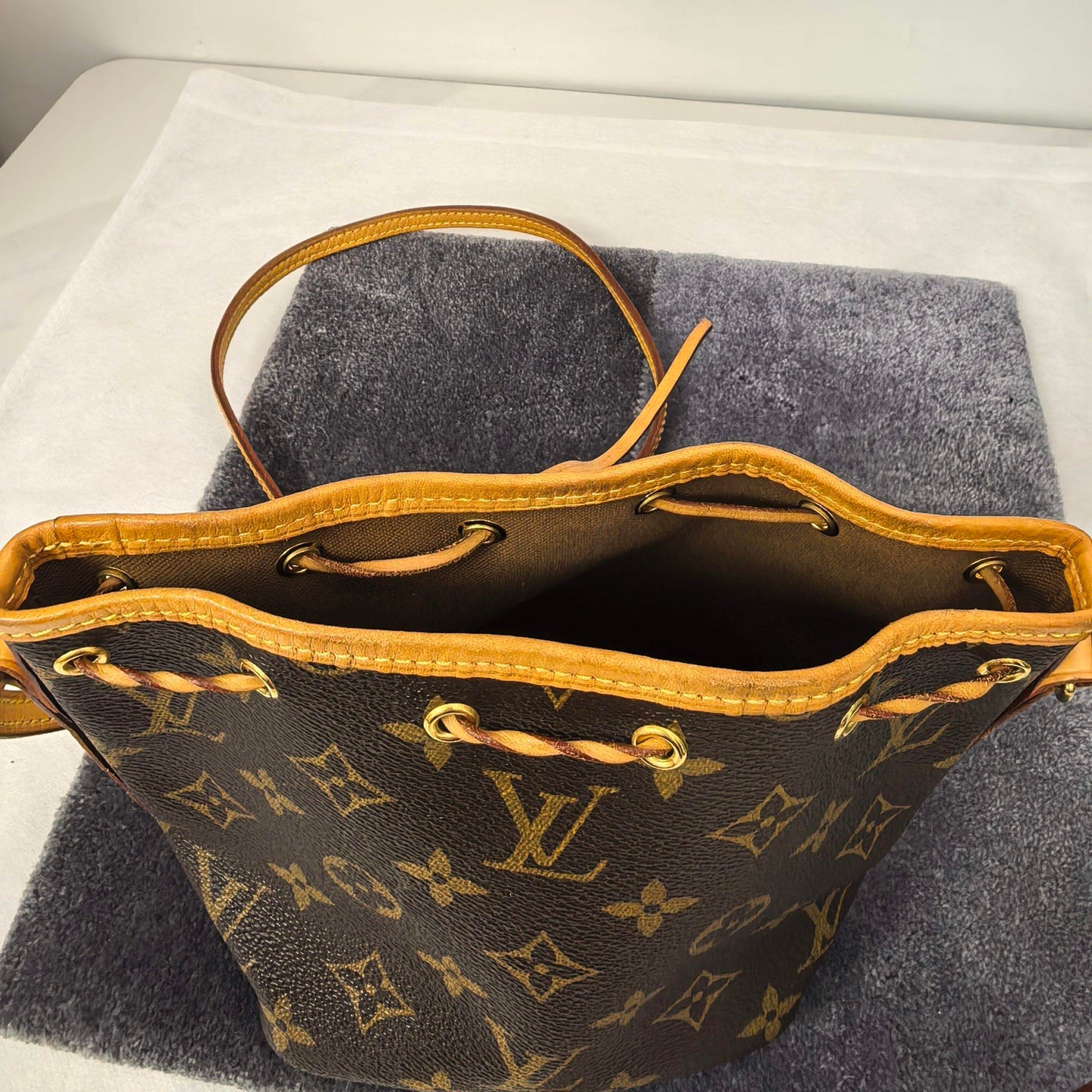 Louis Vuitton - Noe - Leather - Brown - (mini)