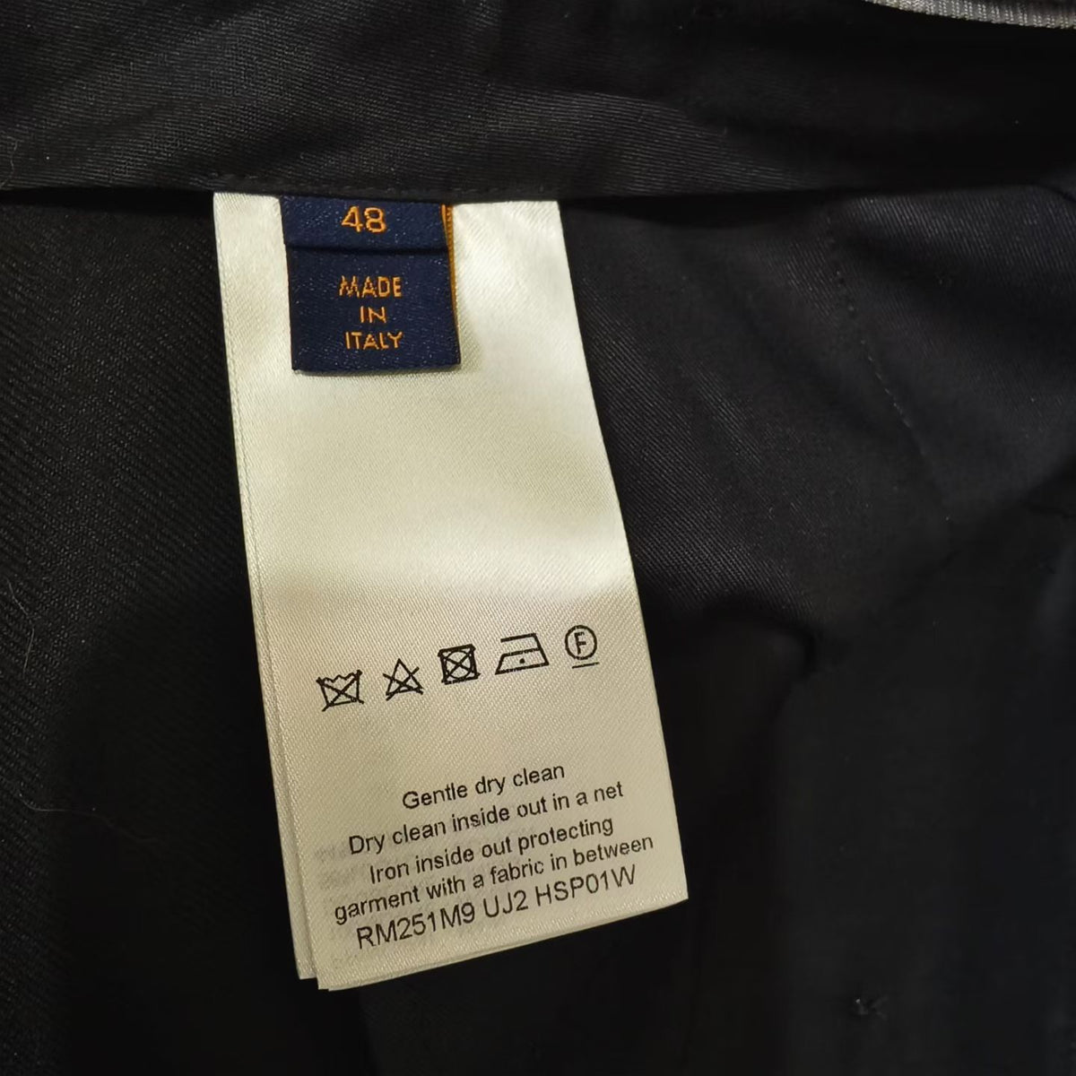 Louis Vuitton - Other - Cloth - Black - (48)