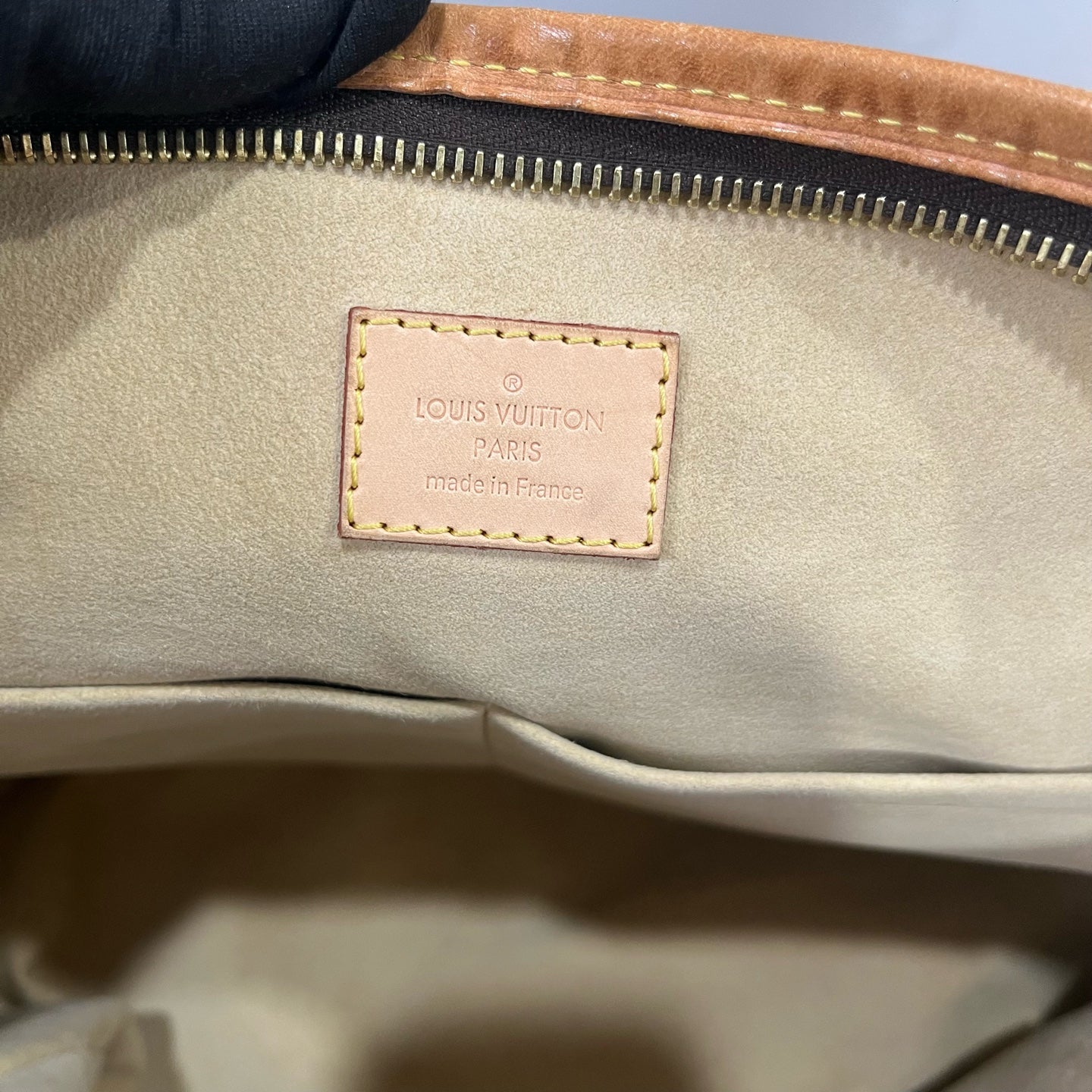 Louis Vuitton - Other - Cloth - Brown - (medium)
