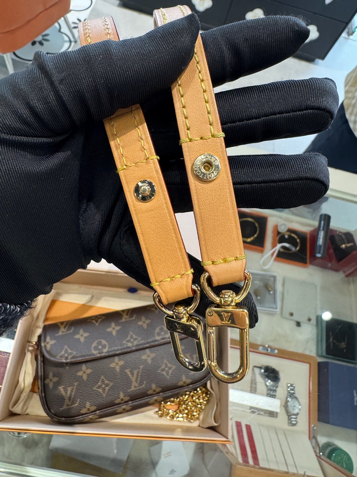 Louis Vuitton - Other - Cloth - Brown - (small)