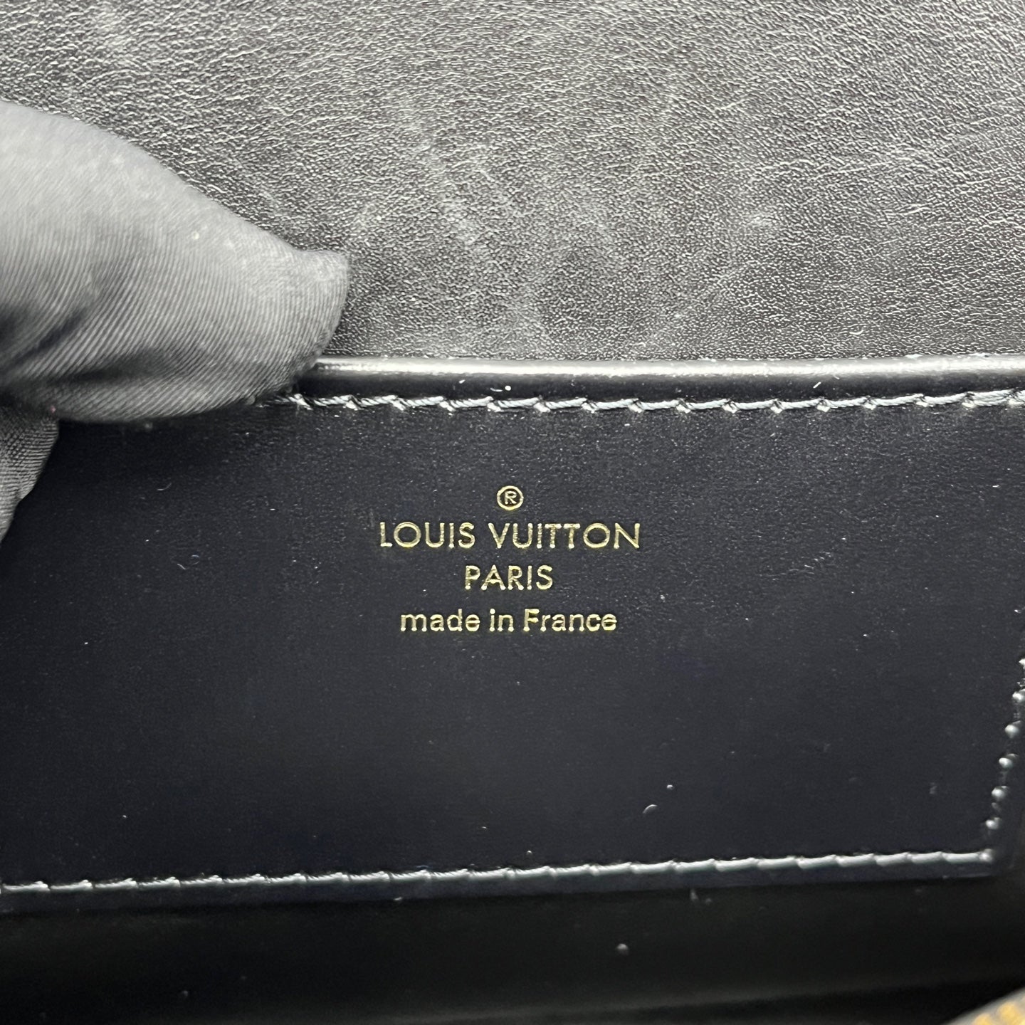 Louis Vuitton - Other - Leather - Black - (medium)