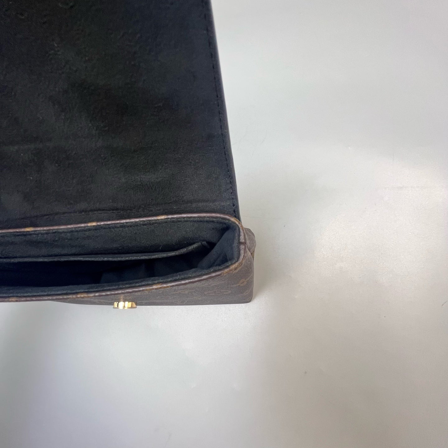Louis Vuitton - Other - Leather - Black - (mini)