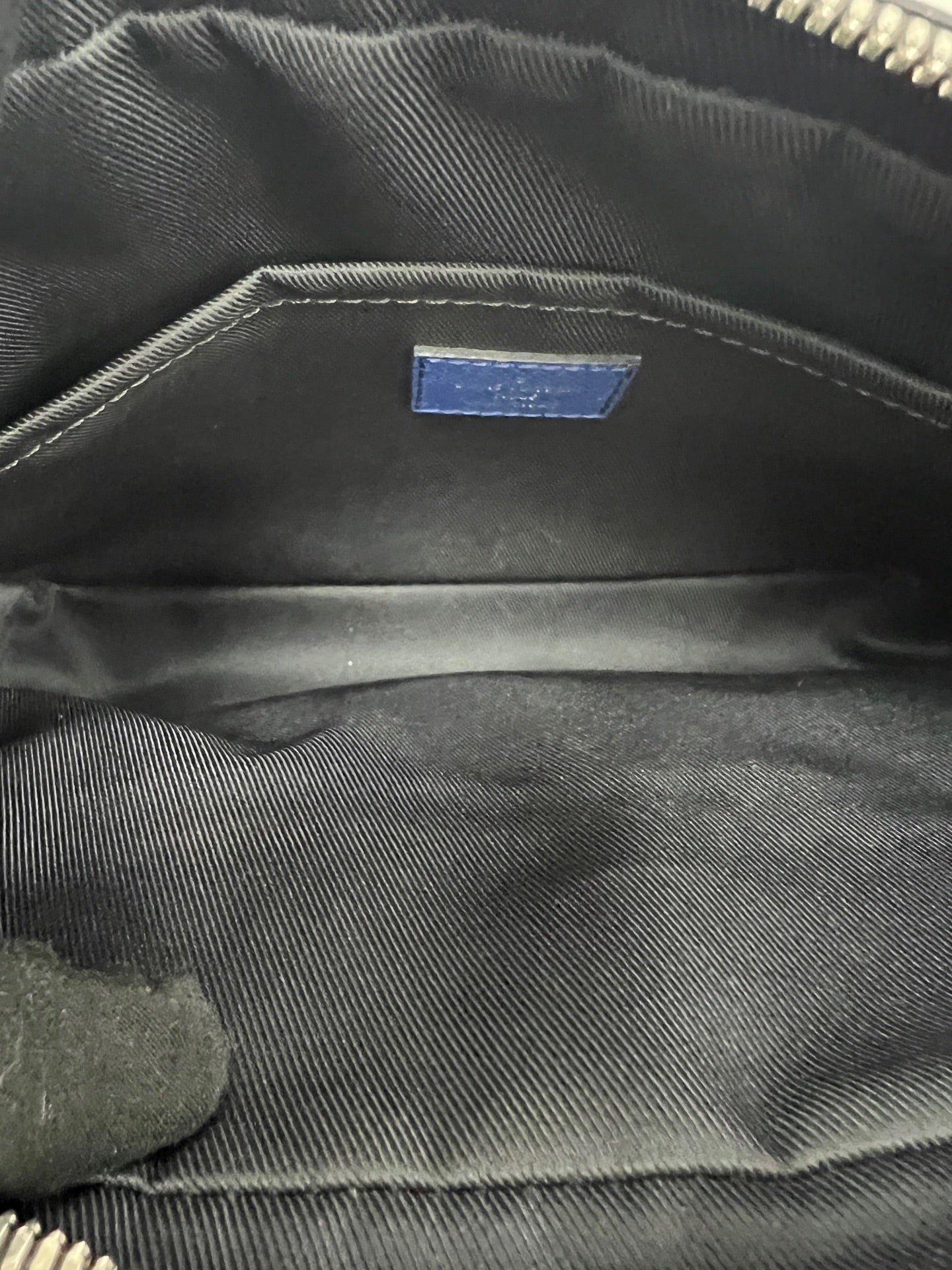 Louis Vuitton - Other - Leather - Blue - (medium)