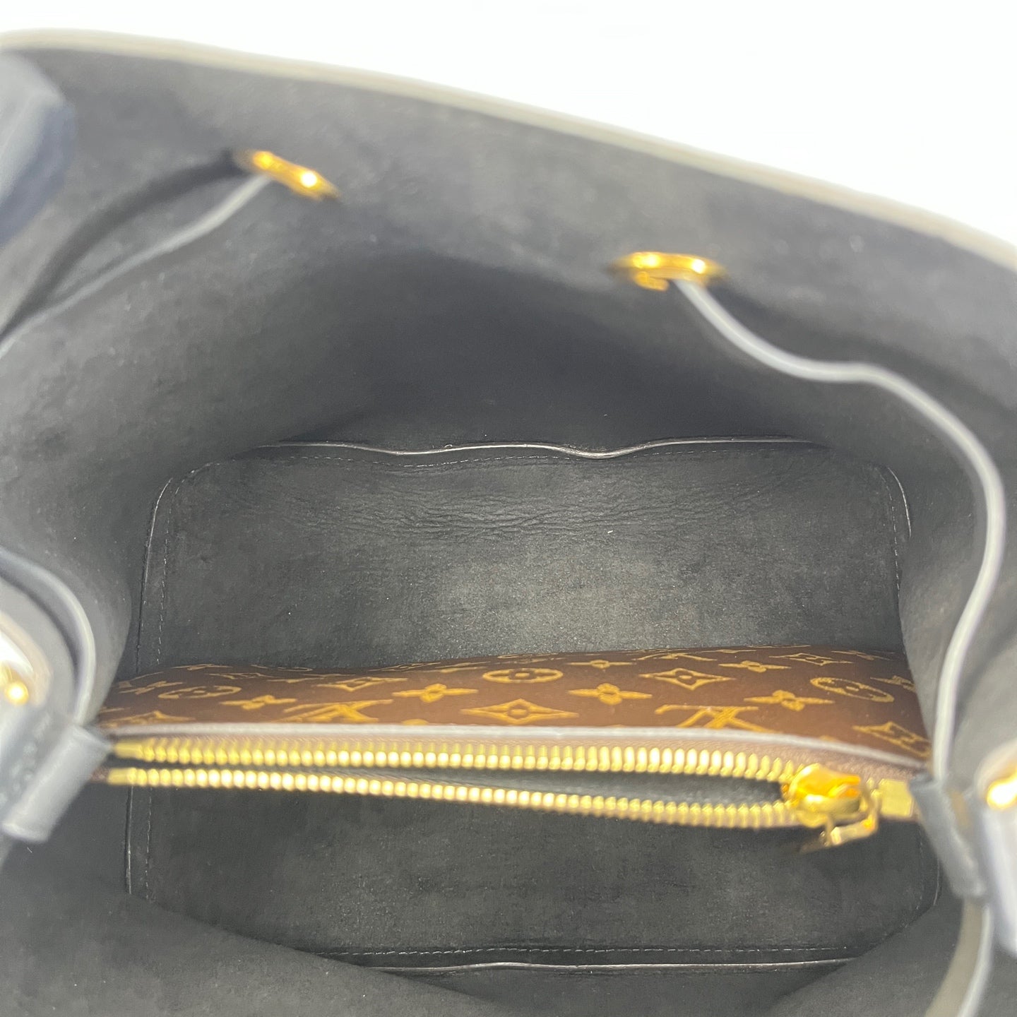 Louis Vuitton - Other - Leather - Brown - (medium)