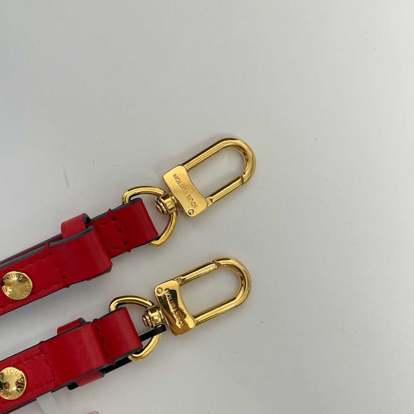 Louis Vuitton - Other - Leather - Brown - (medium)