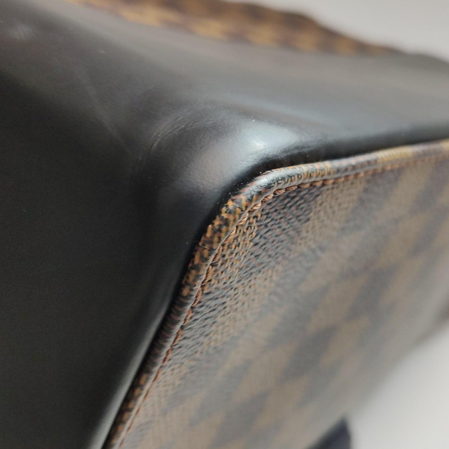 Louis Vuitton - Other - Leather - Brown - (medium)