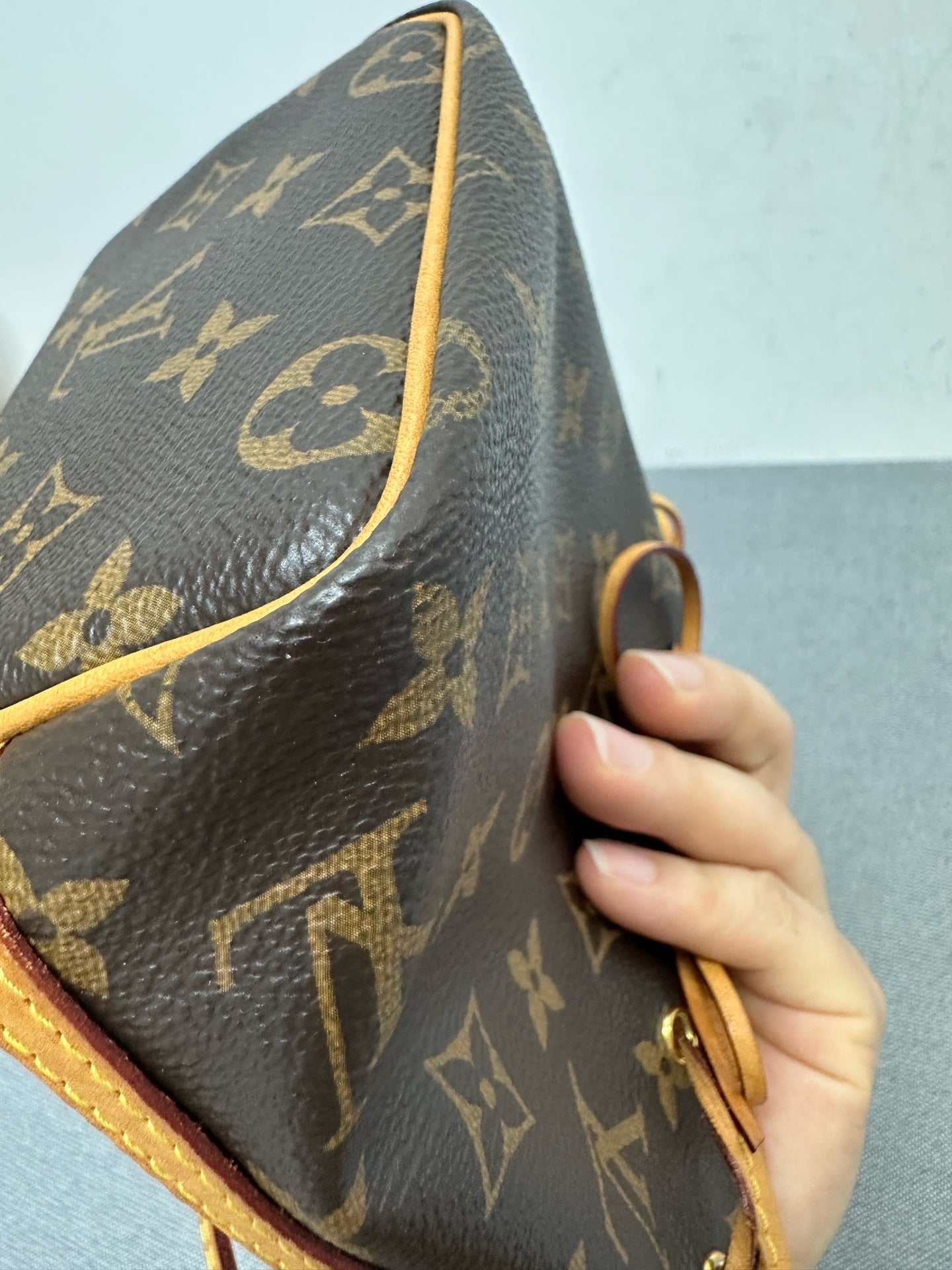 Louis Vuitton - Other - Leather - Brown - (mini)