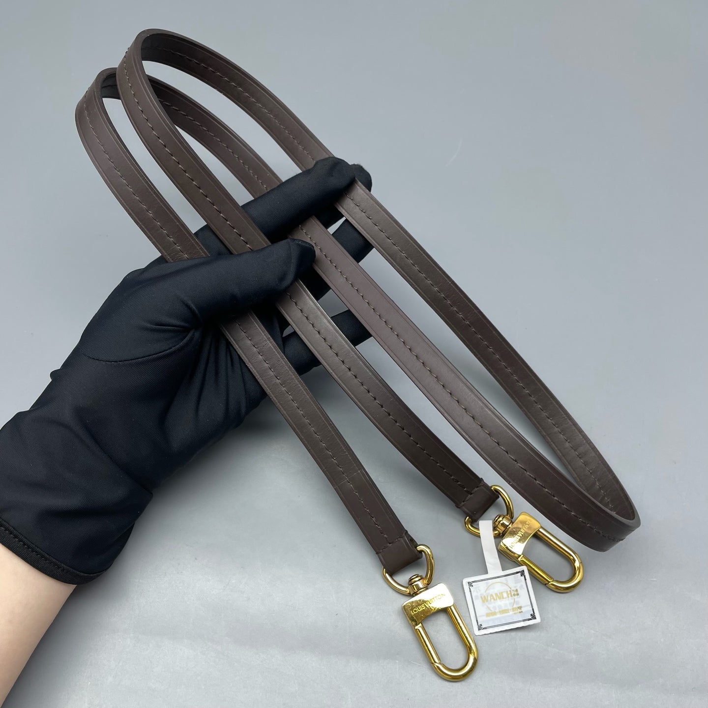 Louis Vuitton - Other - Leather - Brown - (small)
