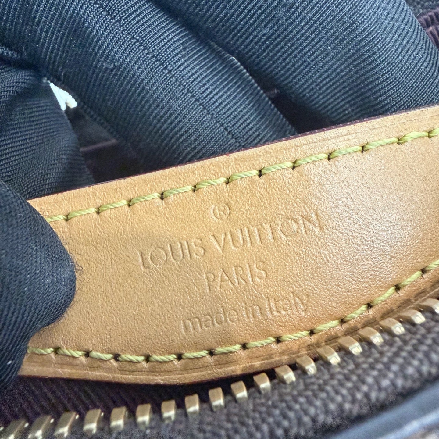 Louis Vuitton - Other - Leather - Brown - (small)