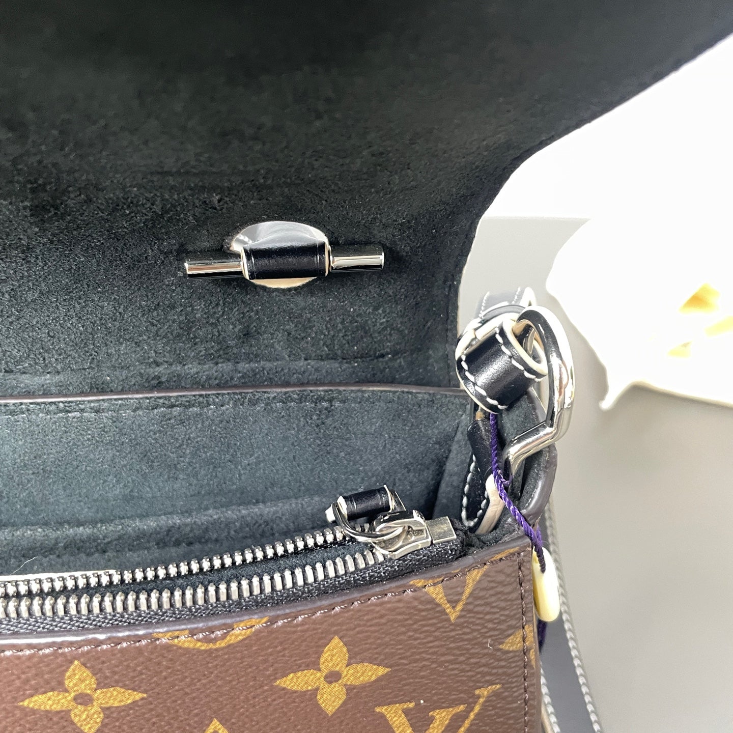 Louis Vuitton - Other - Leather - Multicolour - (Small)