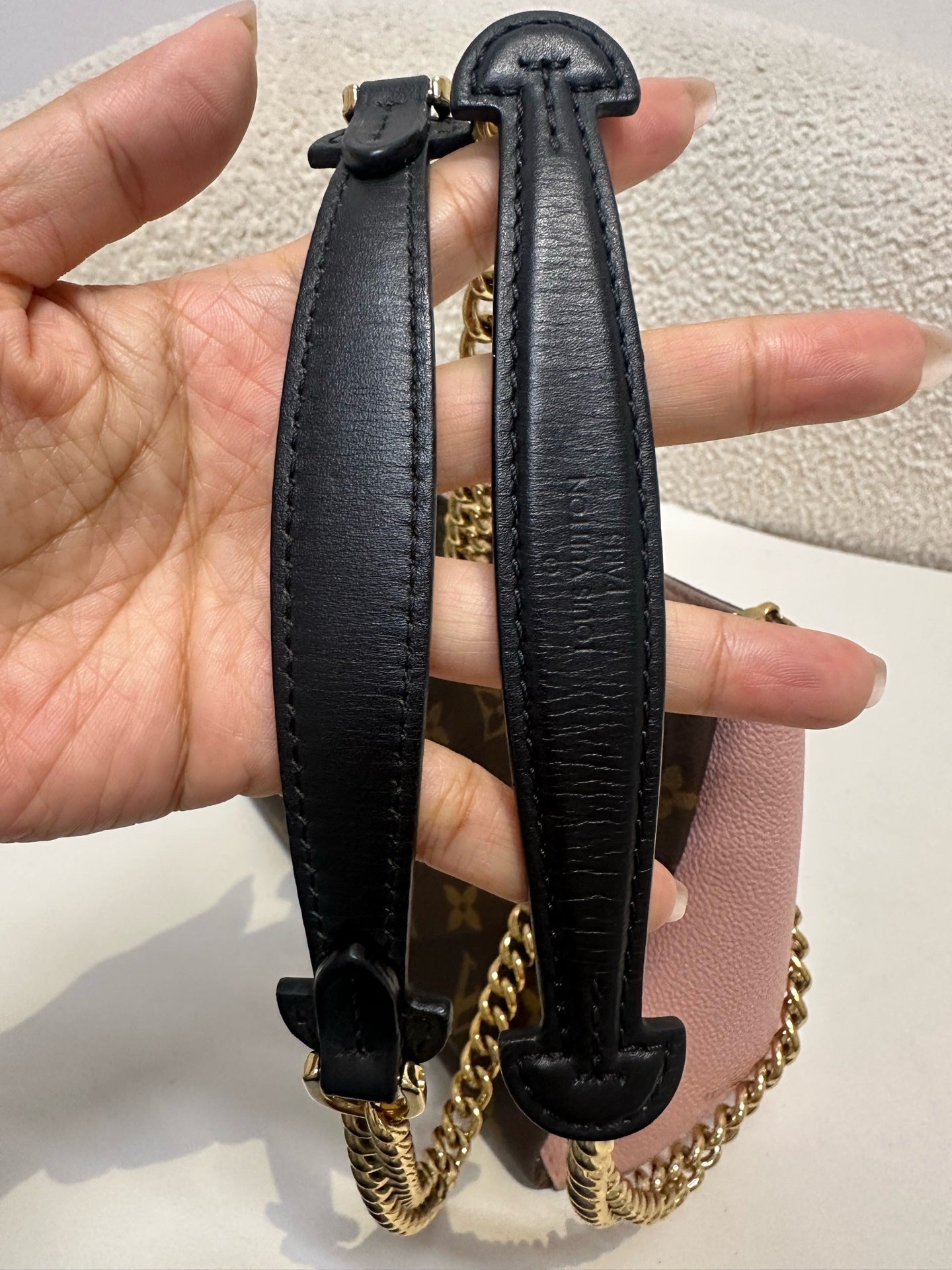 Louis Vuitton - Other - Leather - Multicolour - (small)