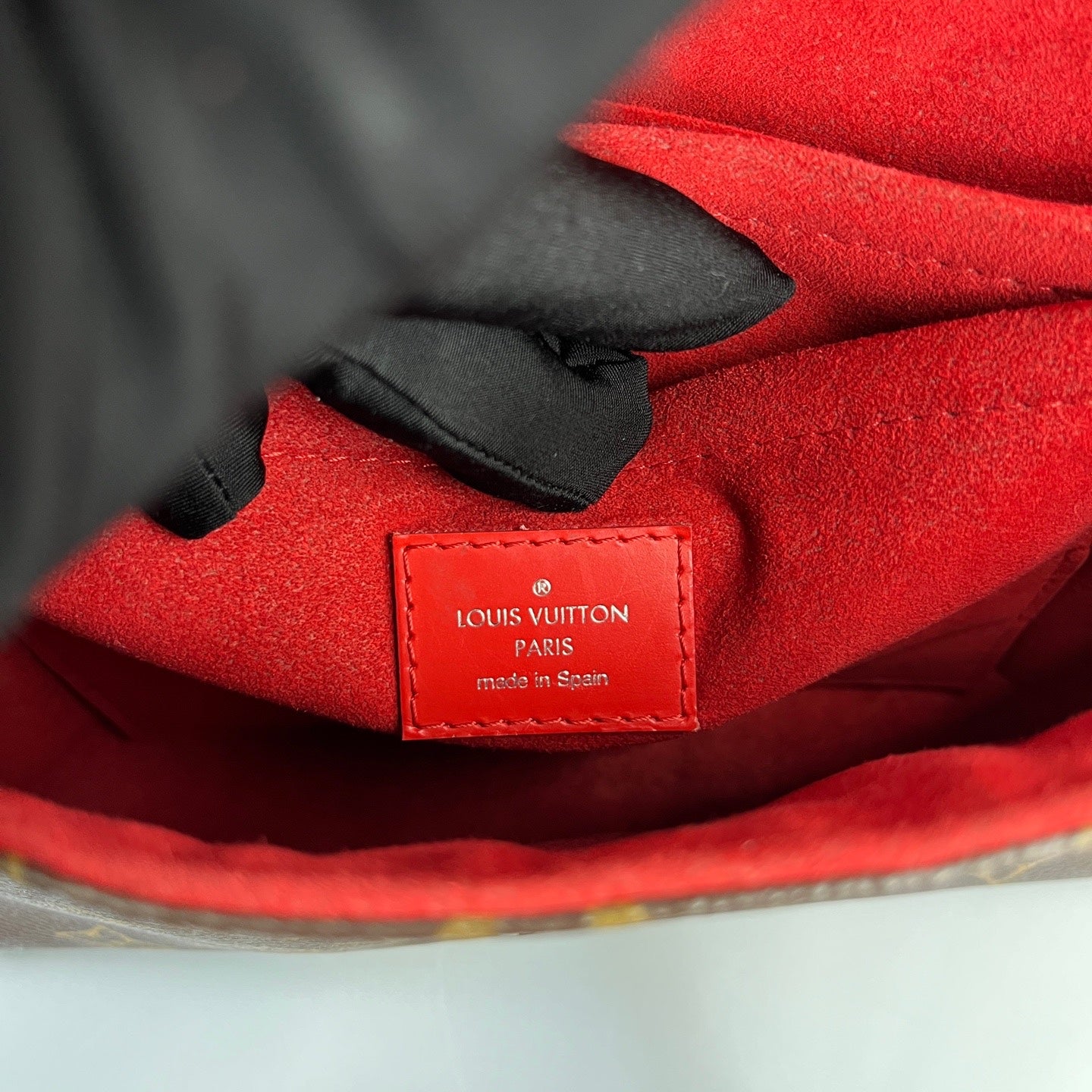Louis Vuitton - Other - Leather - Red - (small)