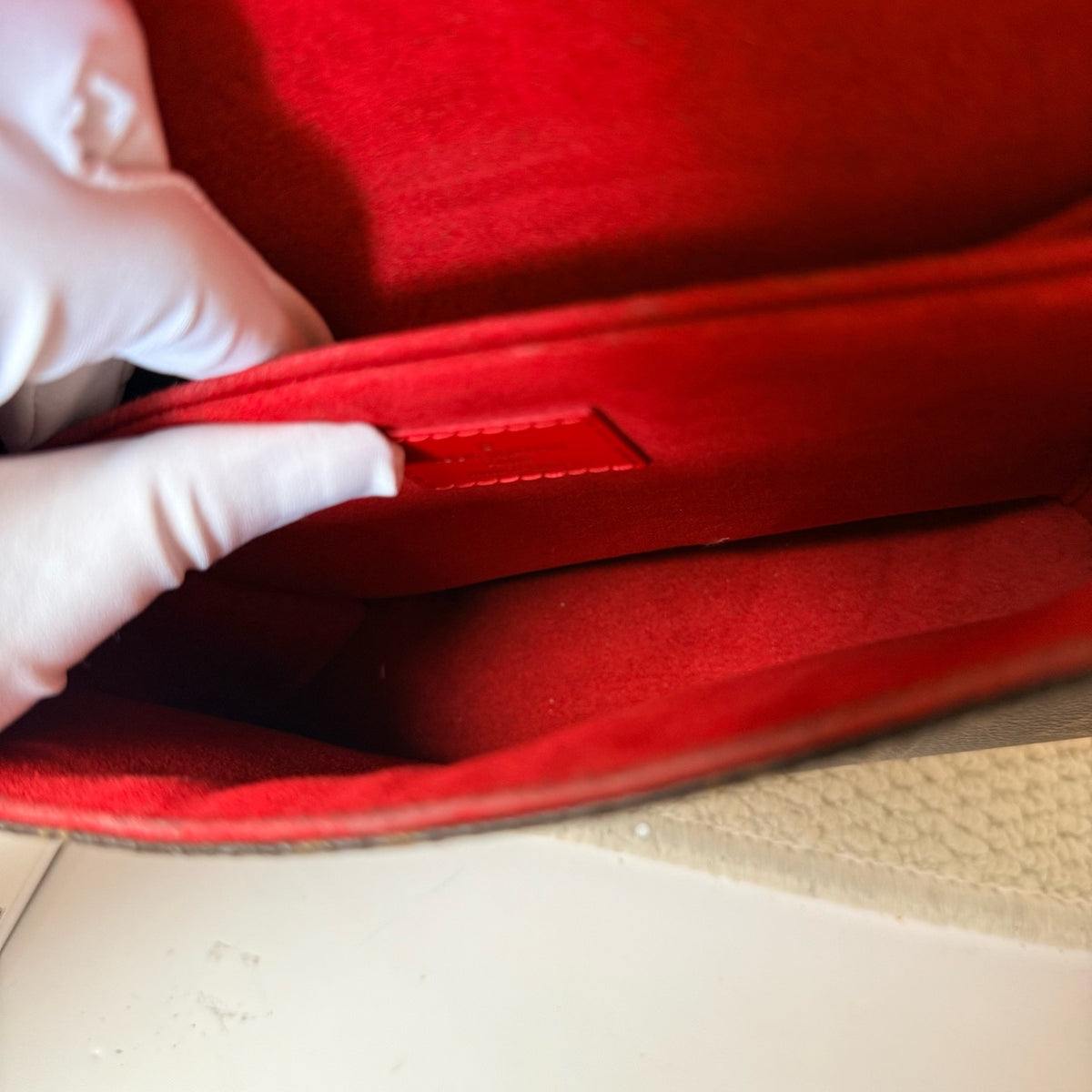 Louis Vuitton - Other - Leather - Red - (small)