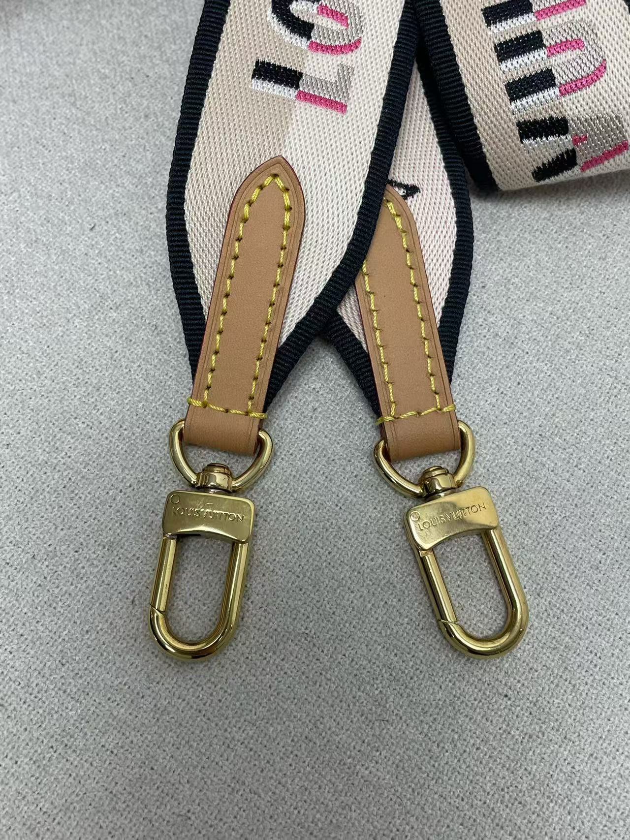 Louis Vuitton - Other - Monogram canvas with Vachetta leather trim - Brown - (Small)
