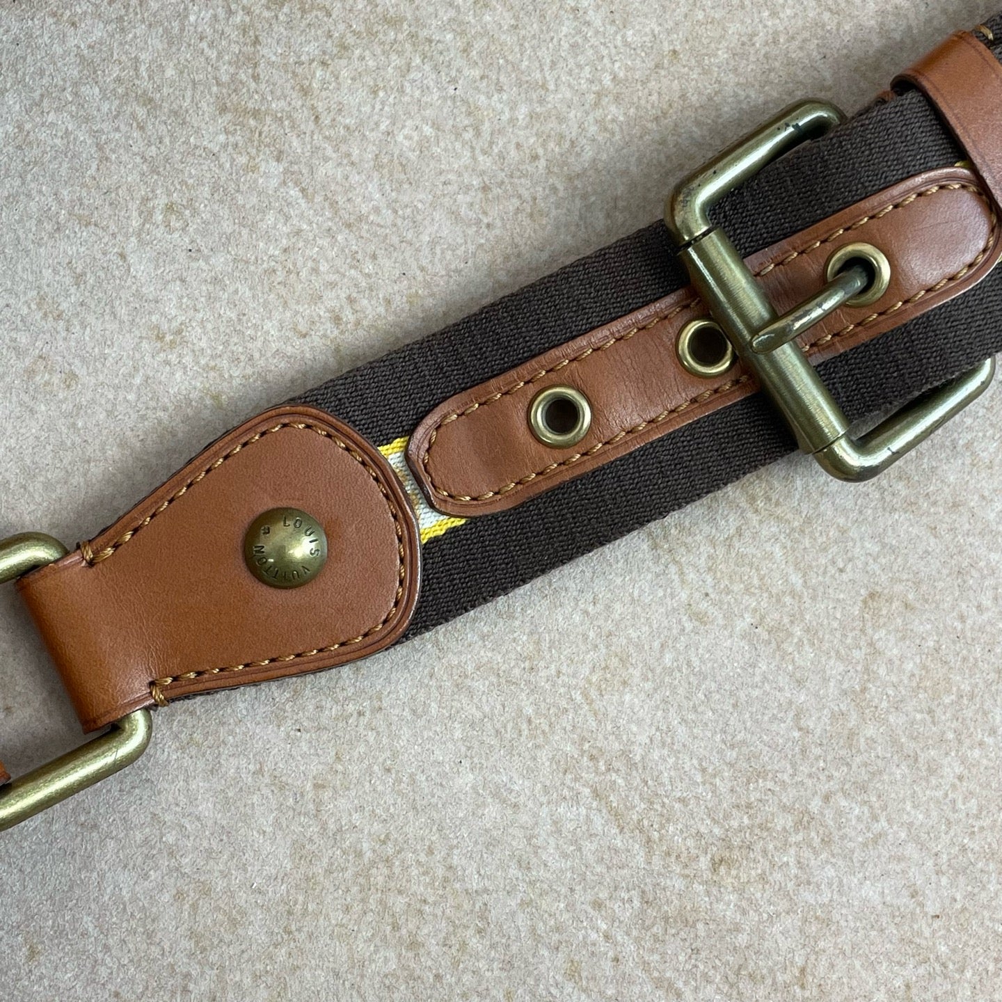 Louis Vuitton - Other - Suede - Orange - (medium)