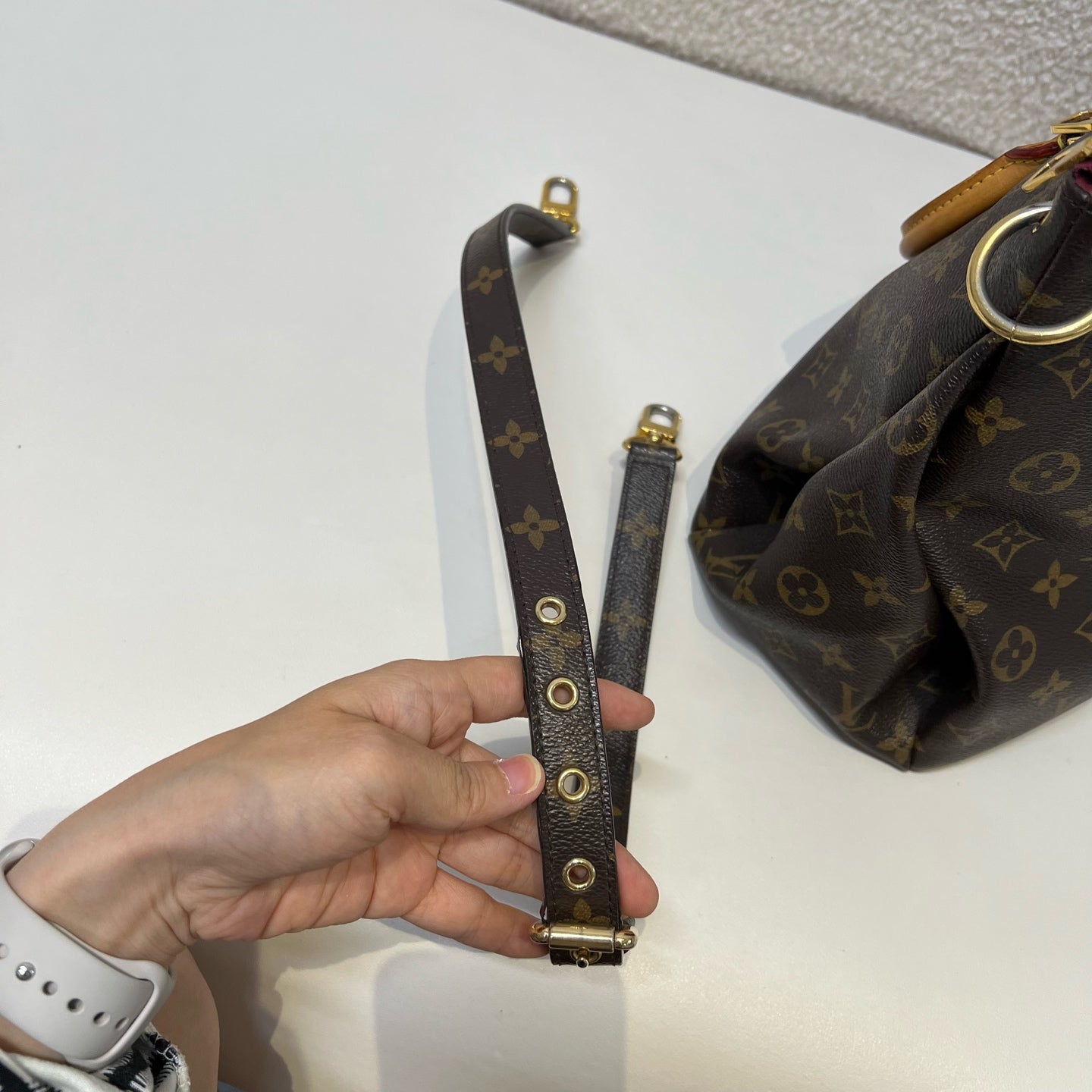 Louis Vuitton - Pallas - Leather - Brown - (large)