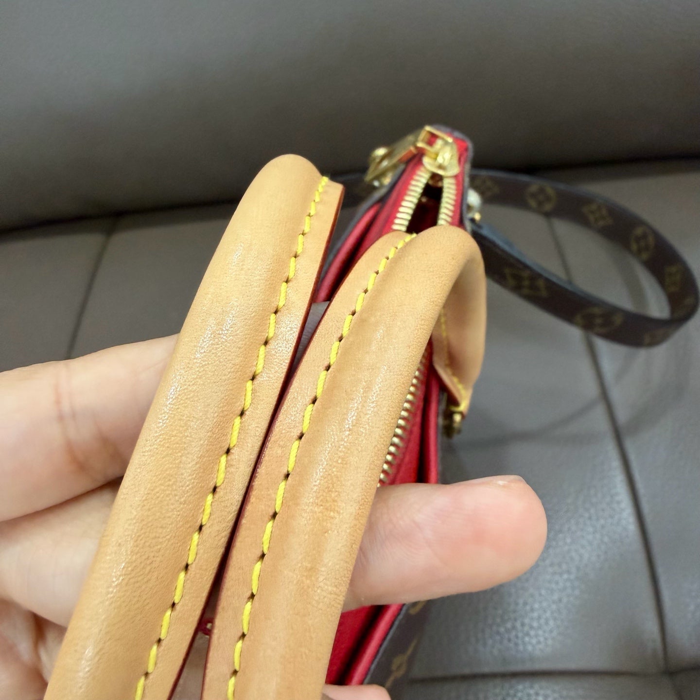 Louis Vuitton - Pallas - Leather - Brown - (small)