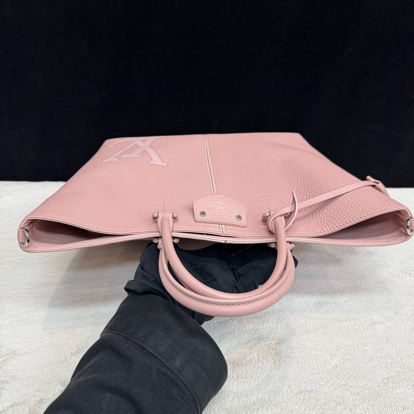 Louis Vuitton - Pernelle - Leather - Pink - (medium)