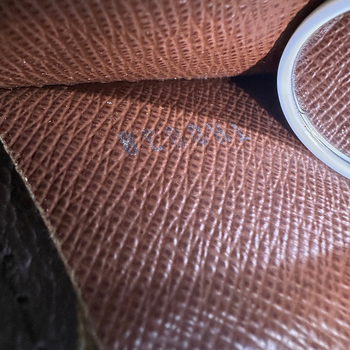 Louis Vuitton - Pochette Jour - Synthetic - Brown - (large)