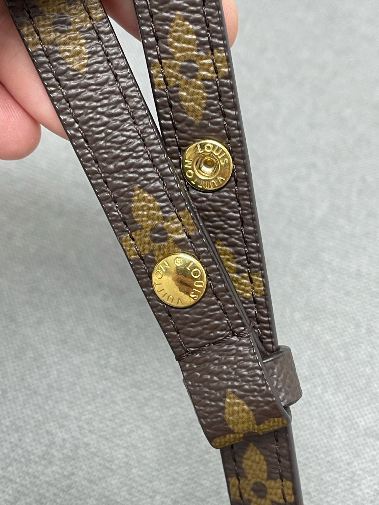 Louis Vuitton - Pochette Métis East West - Leather - Brown - (small)