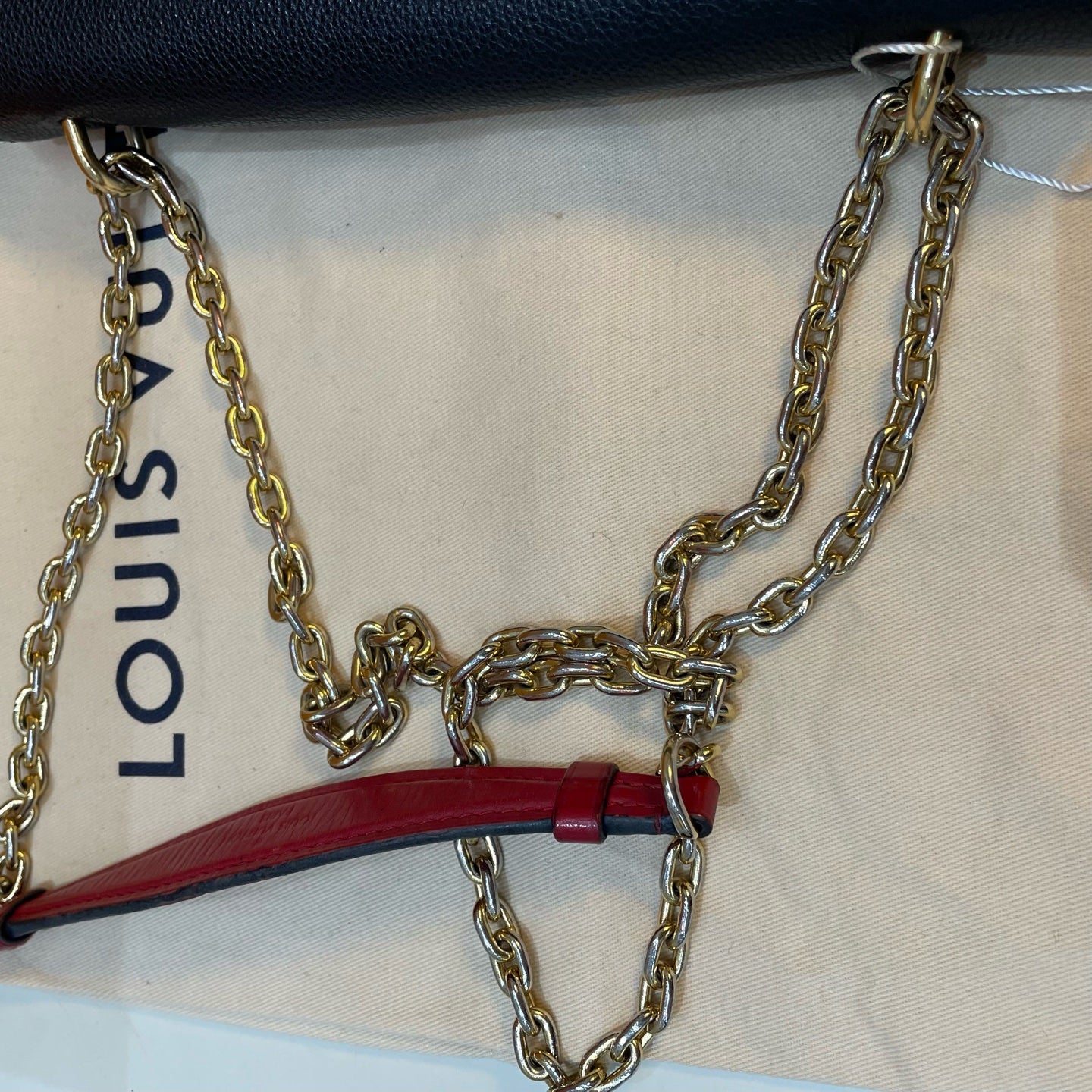 Louis Vuitton - Pochette Metis - Leather - Black - (medium)