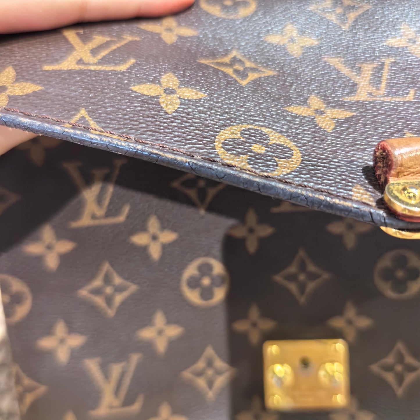 Louis Vuitton - Pochette Metis - Leather - Brown - (medium)
