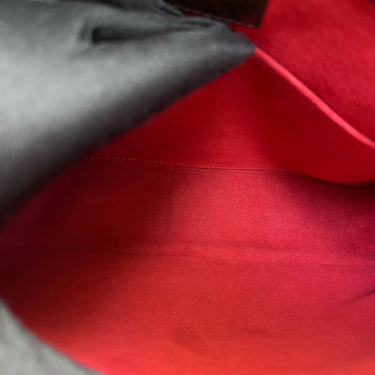 Louis Vuitton - Rivoli - Coated canvas with leather trim - Brown - (Medium)