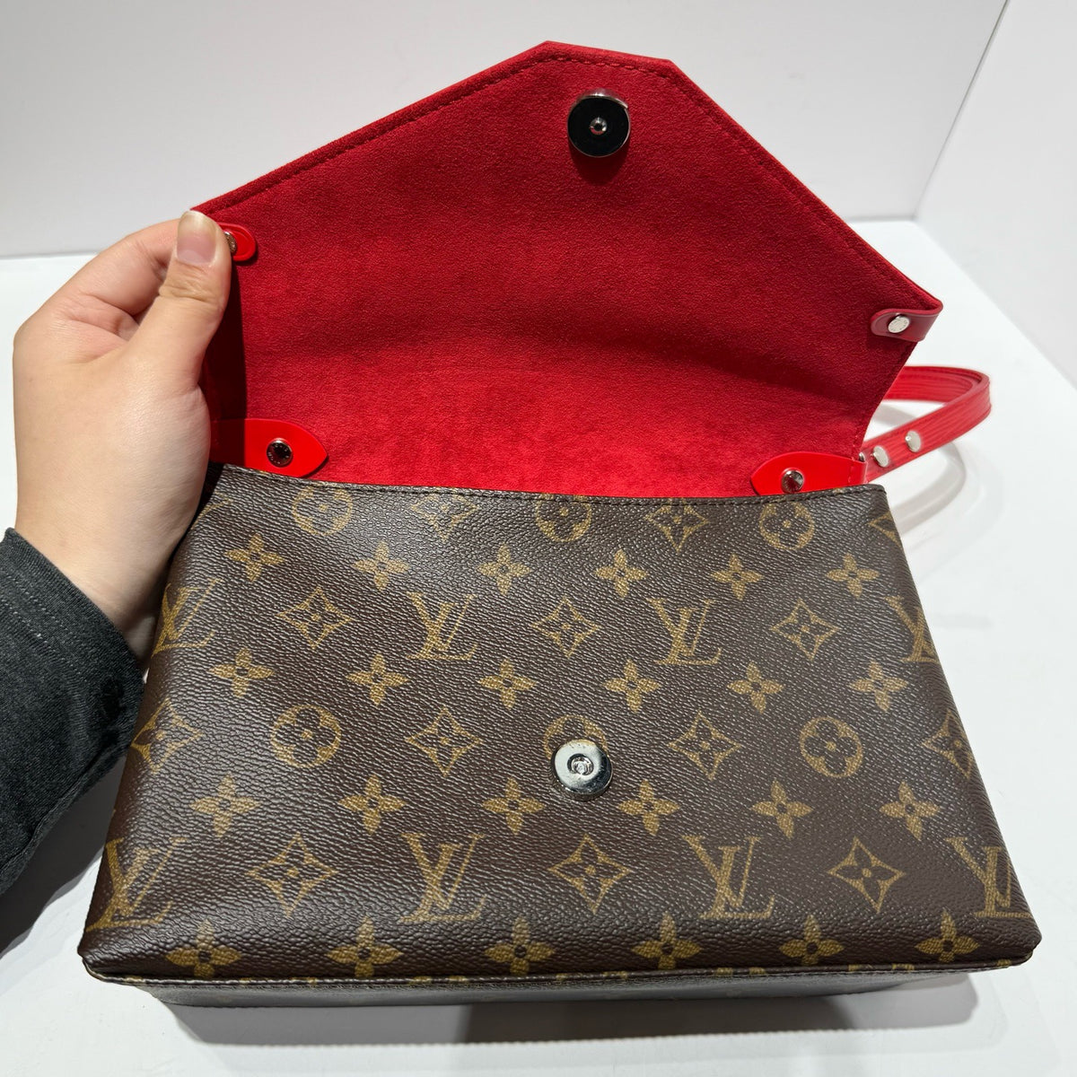 Louis Vuitton - Saint Michel - Leather - Multicolour - (small)