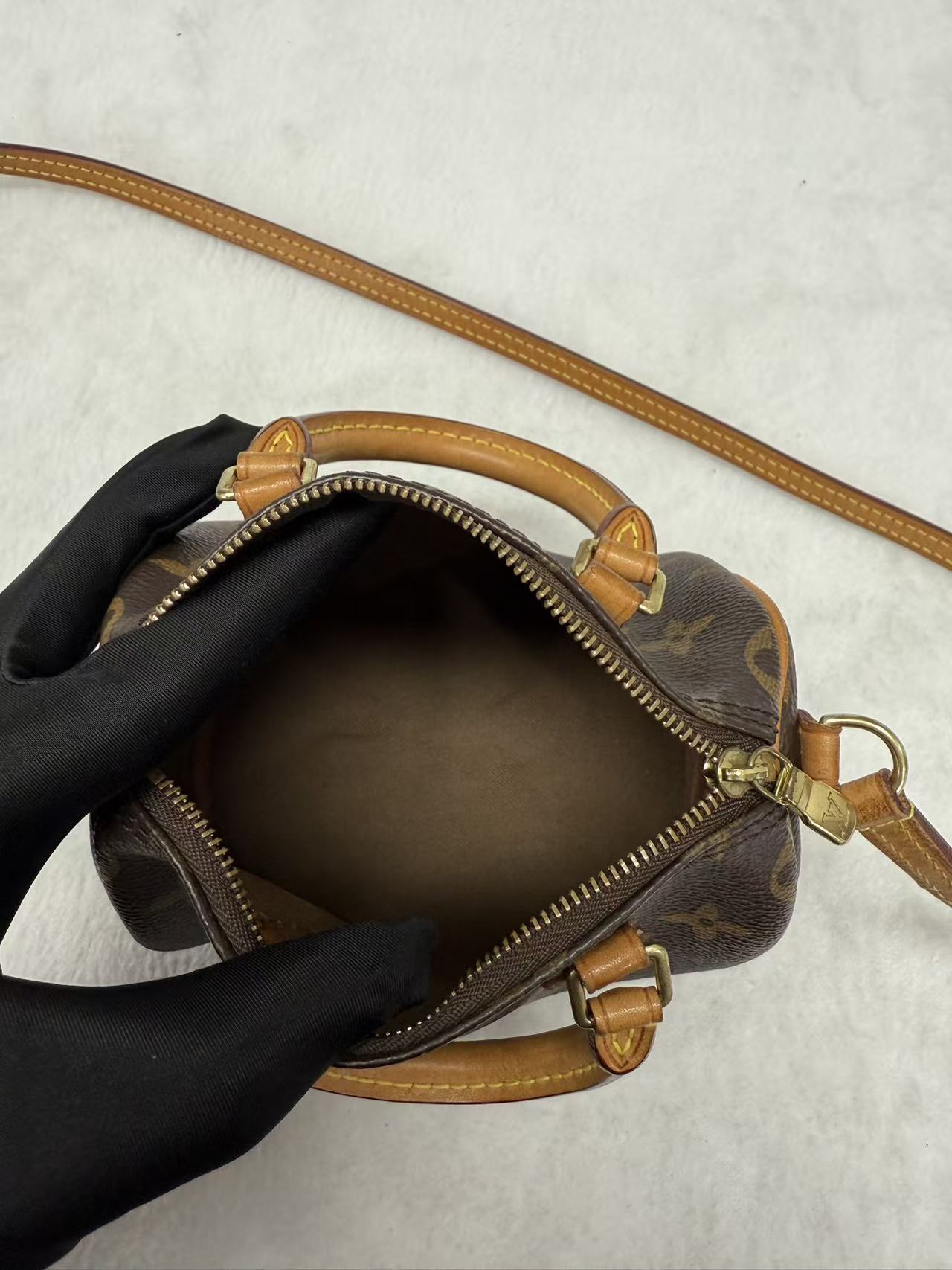 Louis Vuitton - Speedy Nano - Monogram canvas and vachetta leather - Brown - (mini)