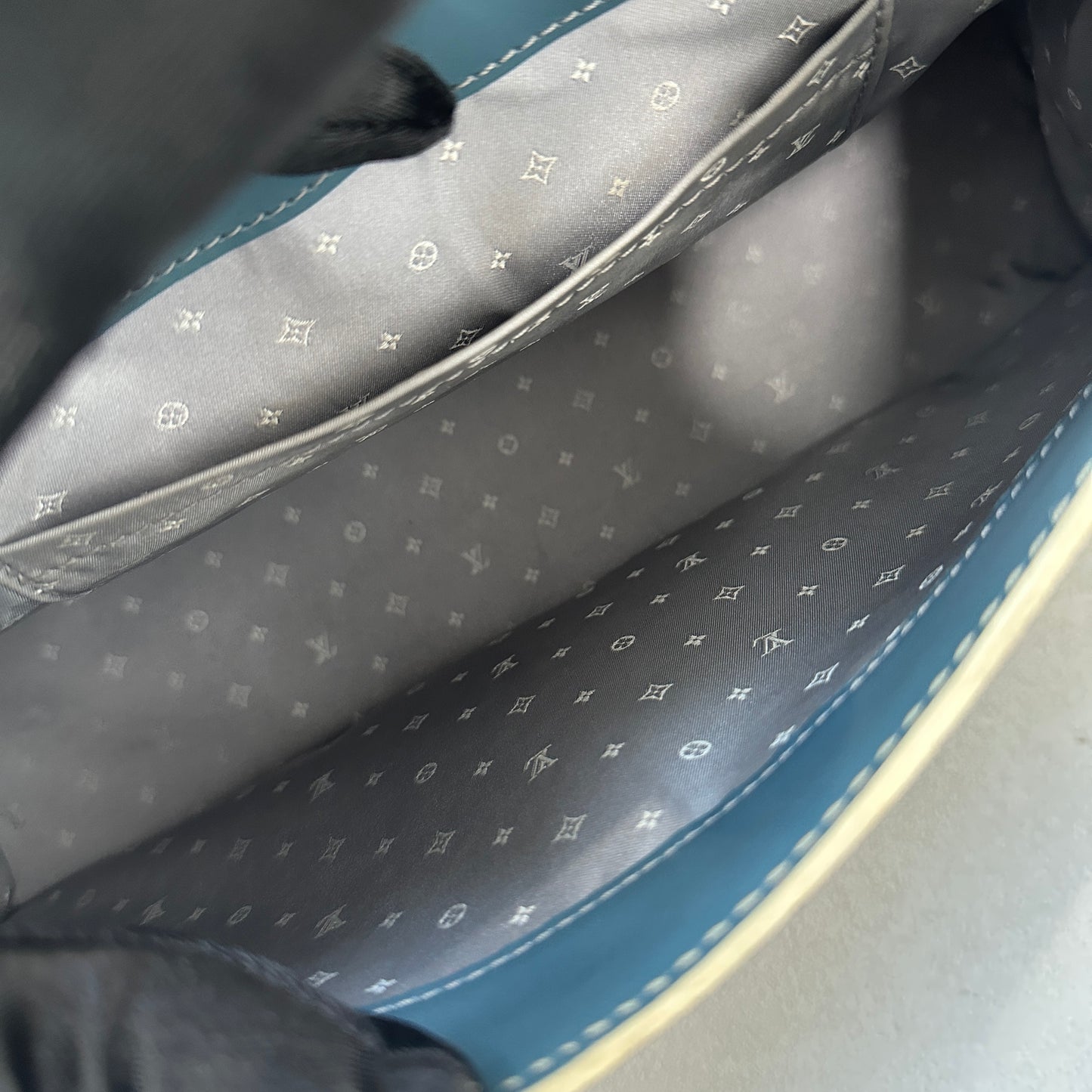 Louis Vuitton - Suhali Lockit - Leather - Blue - (medium)