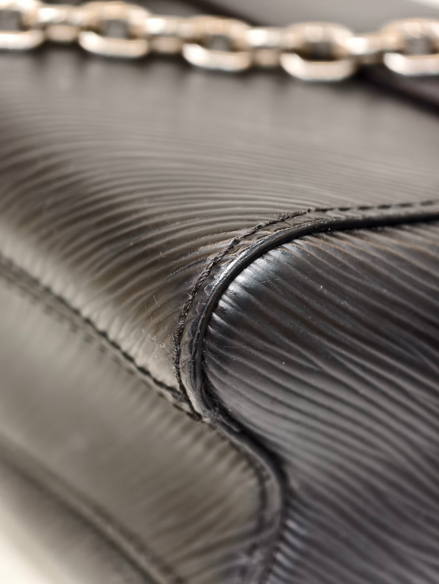 Louis Vuitton - Twist - Leather - Black - (mini)