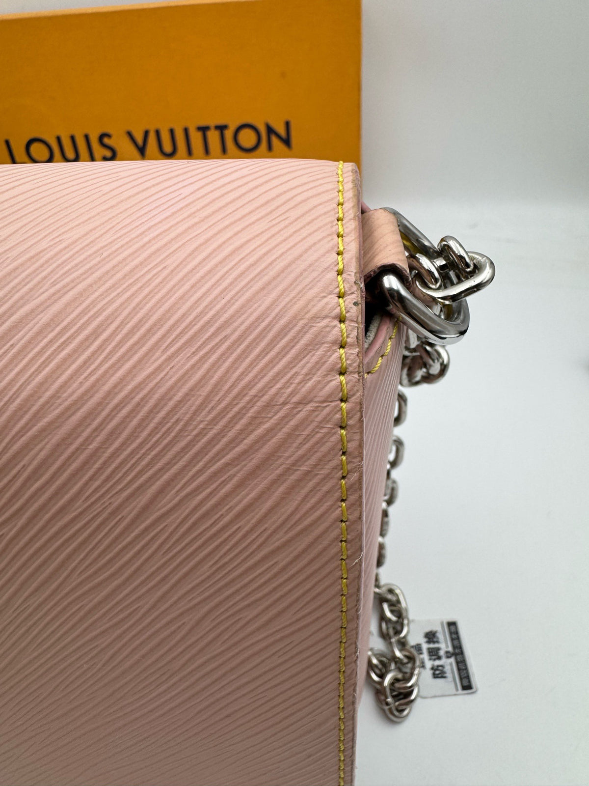 Louis Vuitton - Twist - Leather - Pink