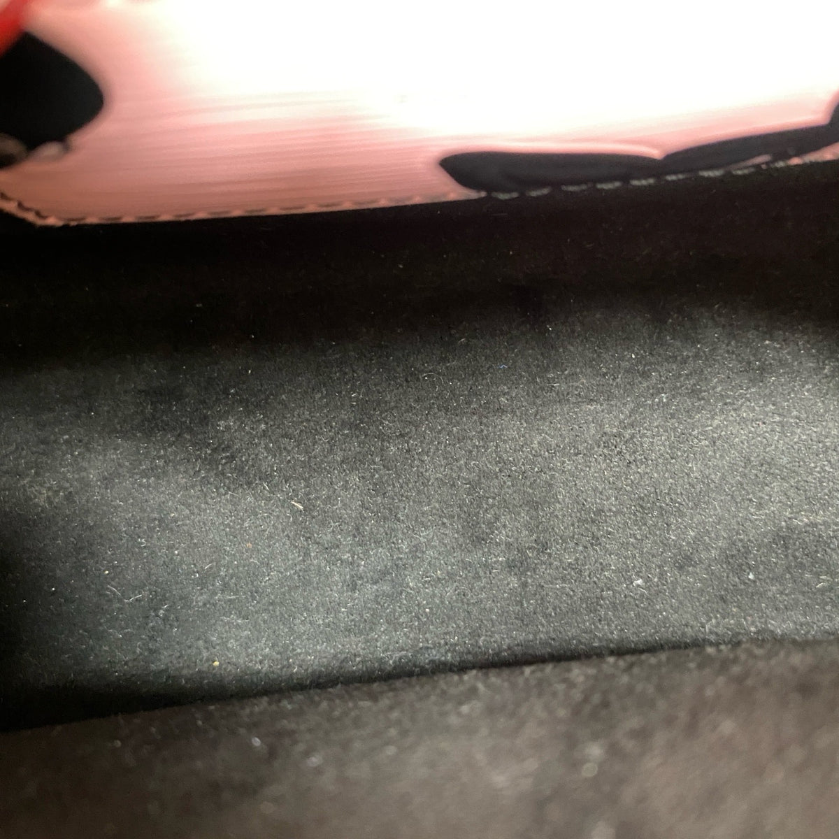 Louis Vuitton - Twist - Leather - Pink - (medium)