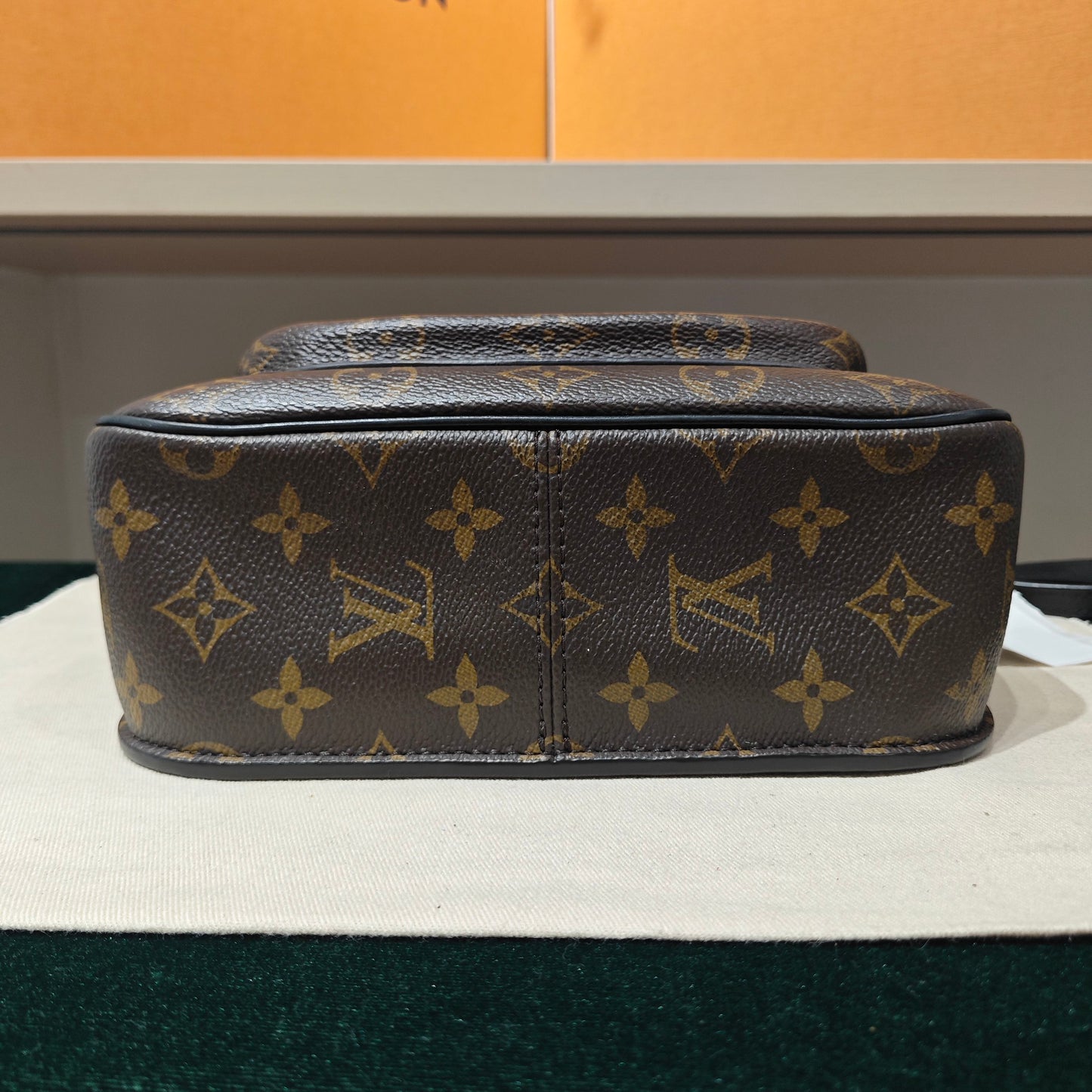 Louis Vuitton - Vavin PM - Monogram coated canvas with leather trim - Brown - (Small)