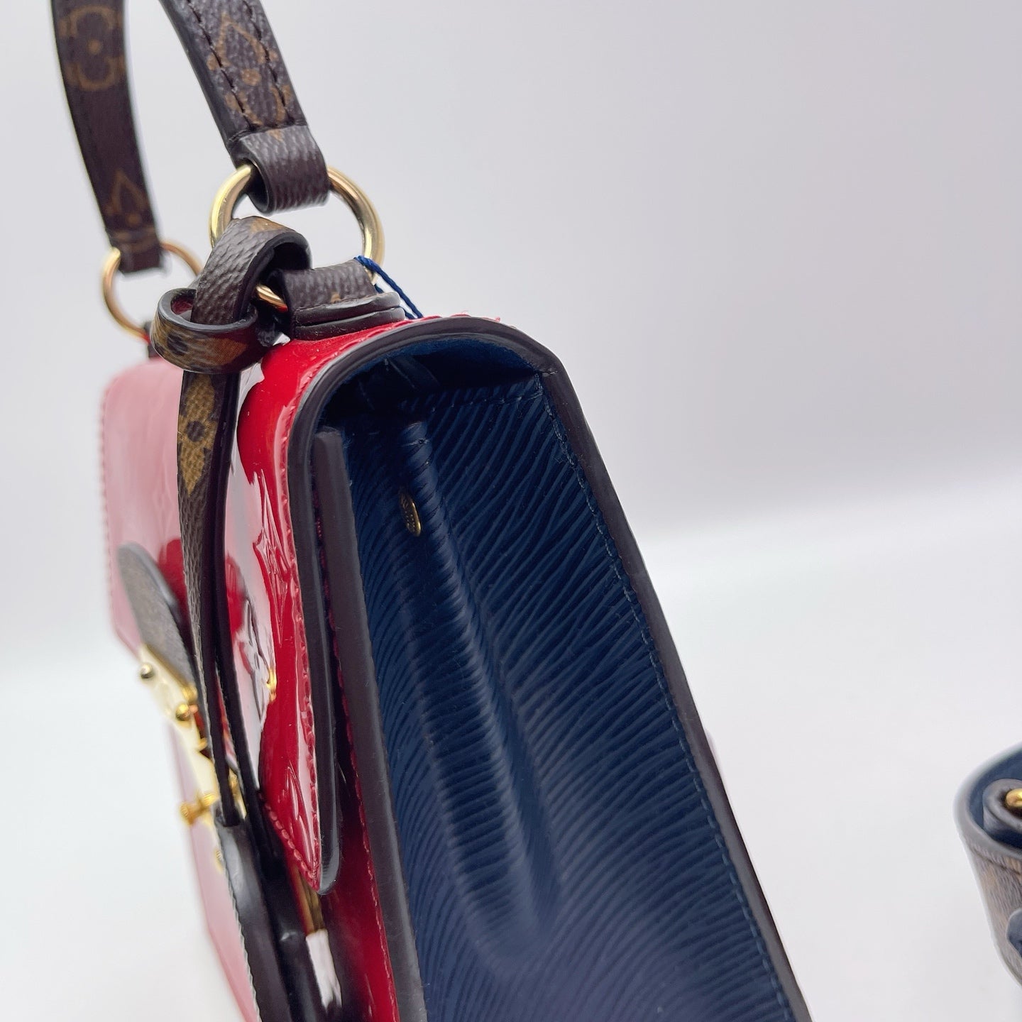 Louis Vuitton - Vernis Alma - Patent leather - Red - (mini)