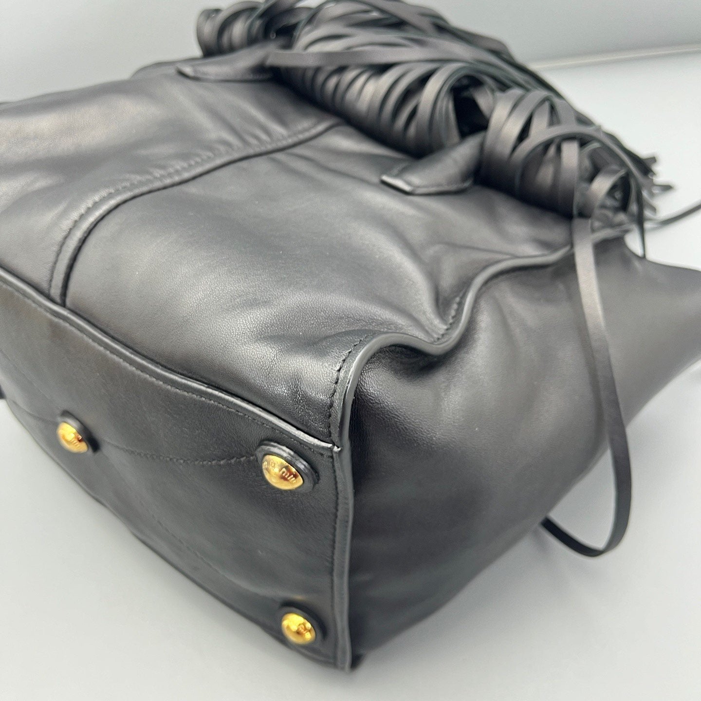 Miu Miu - Fringe Tote Bag - Leather - Black - (Medium)