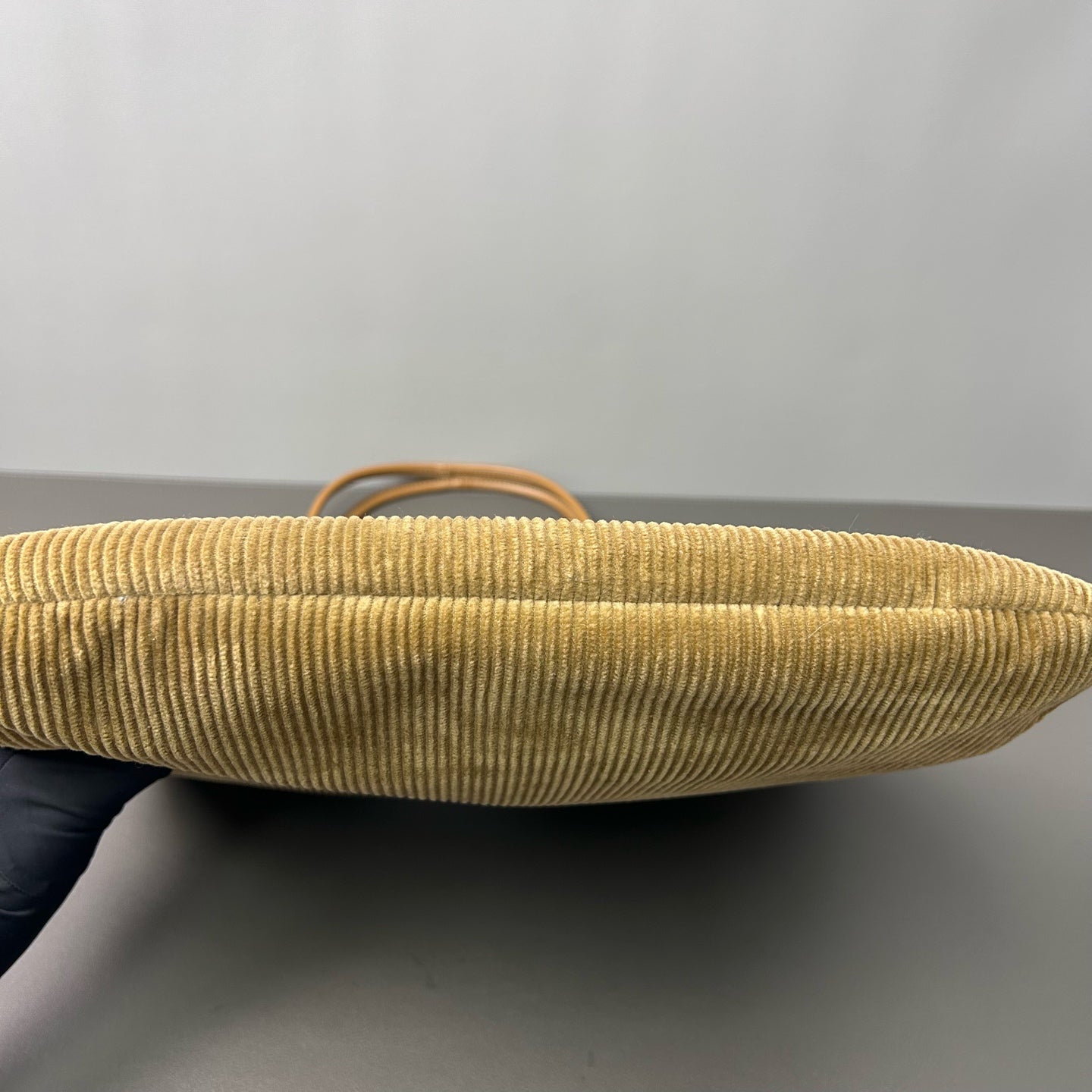 Miu Miu - Ivy Corduroy Tote Bag - Corduroy with leather trim - Camel - (large)