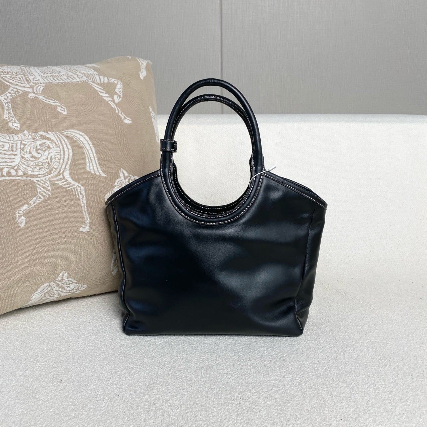 Miu Miu - Ivy Market Basket Tote Bag - Cowhide leather - Black - (Small)