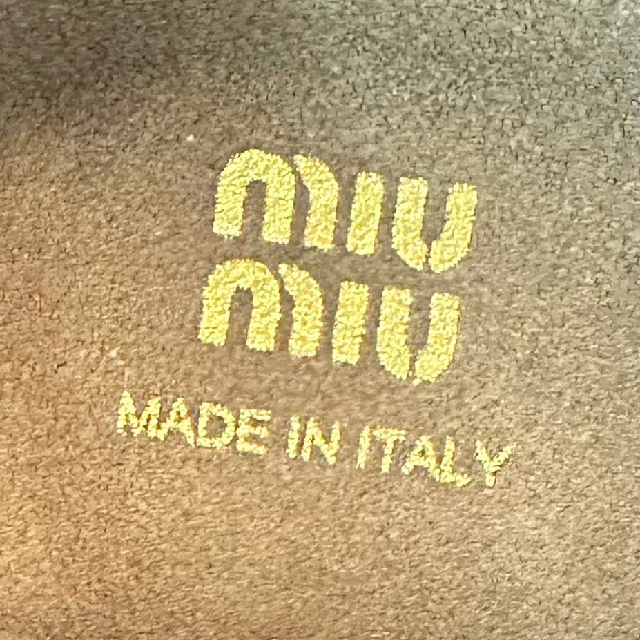 Miu Miu - Other - Suede - Green - (Medium)